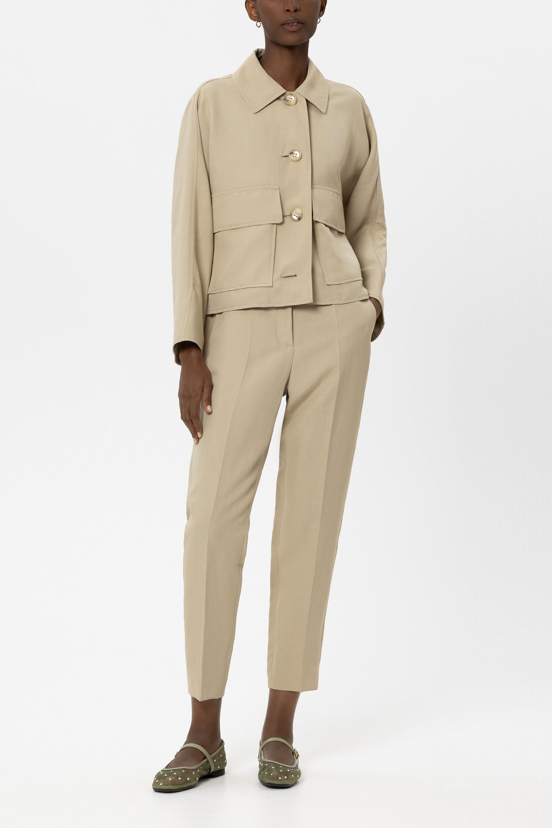 Tapered-Pants aus Leinen-Mix - sand - Standard | Model Front