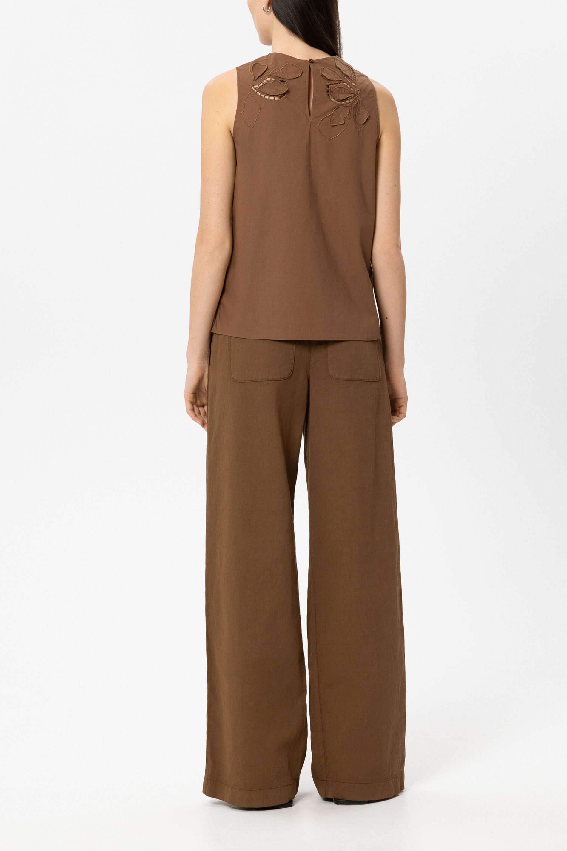 Wideleg-Chino aus Leinen-Mix - dark terracotta - Standard | Model Rück