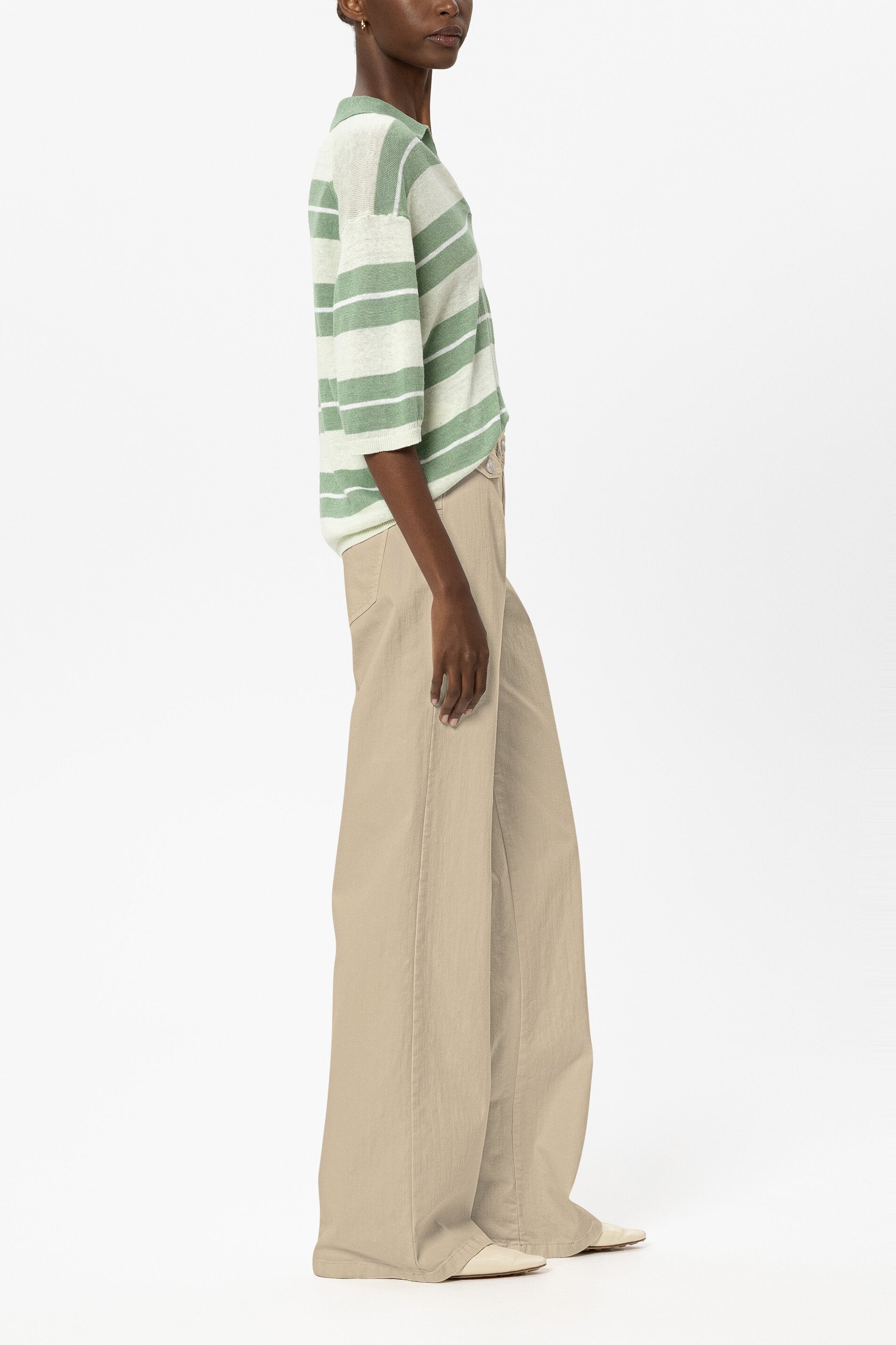 Wideleg-Denim - sand - Standard | Model Seite