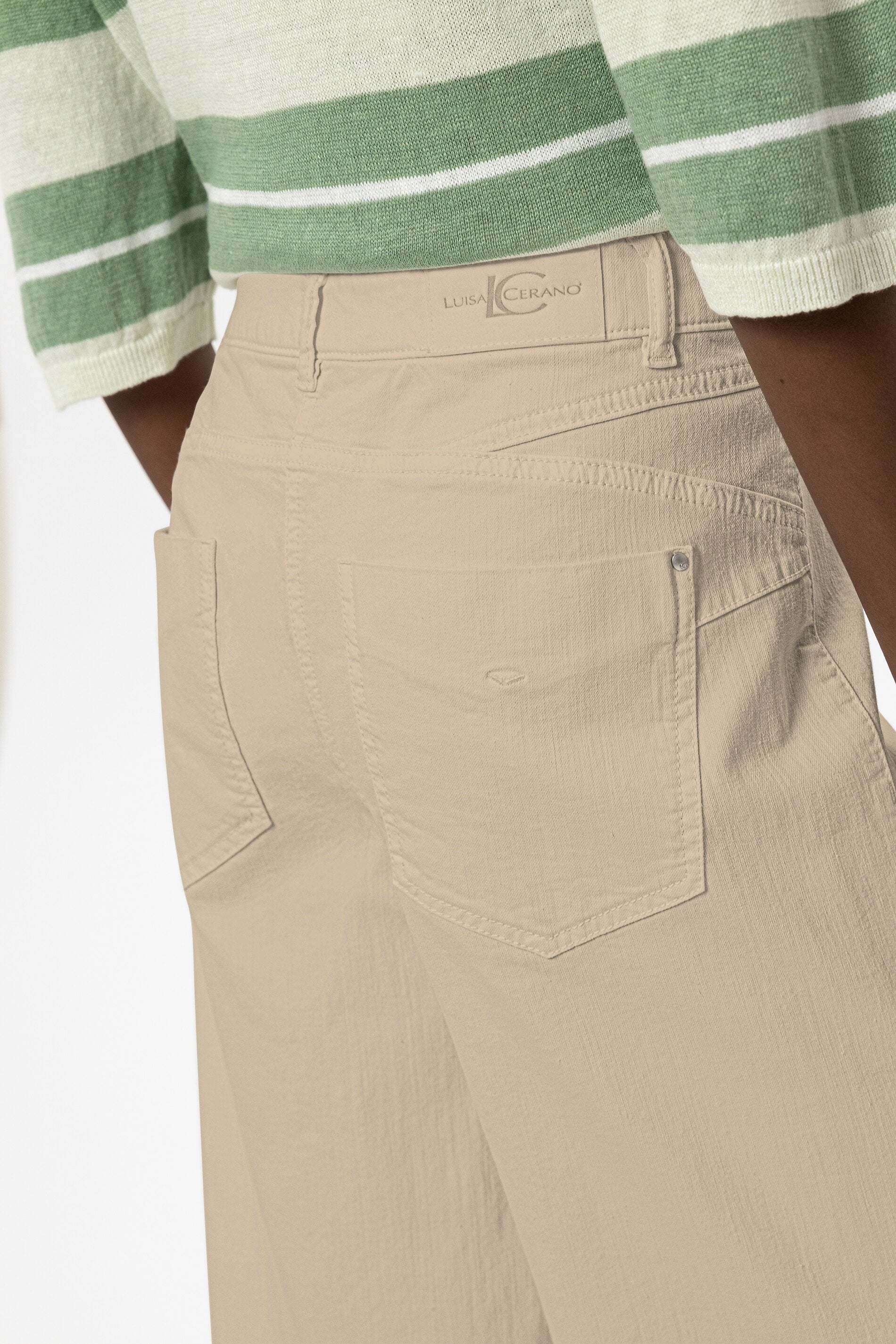 Wideleg-Denim - sand - Standard | Model Detail