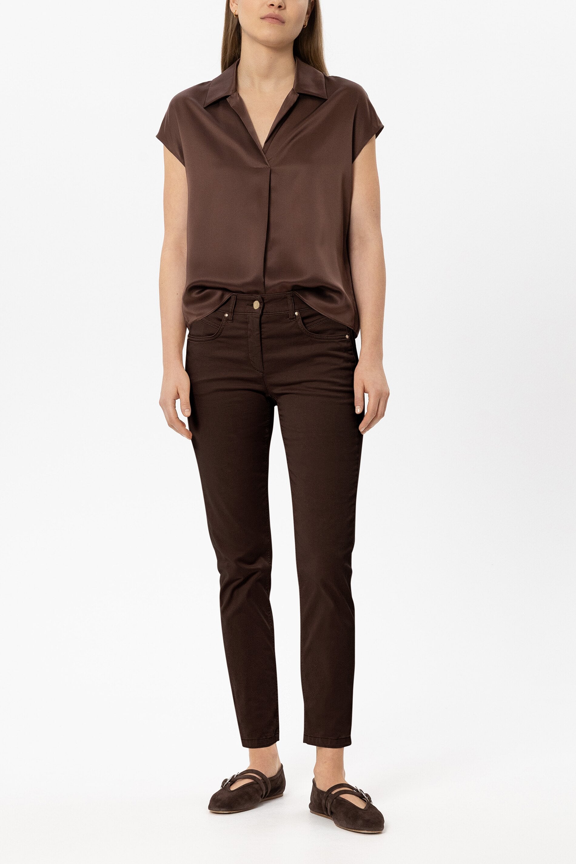 High-Stretch-Colour-Denim - marone - Standard | Model Front