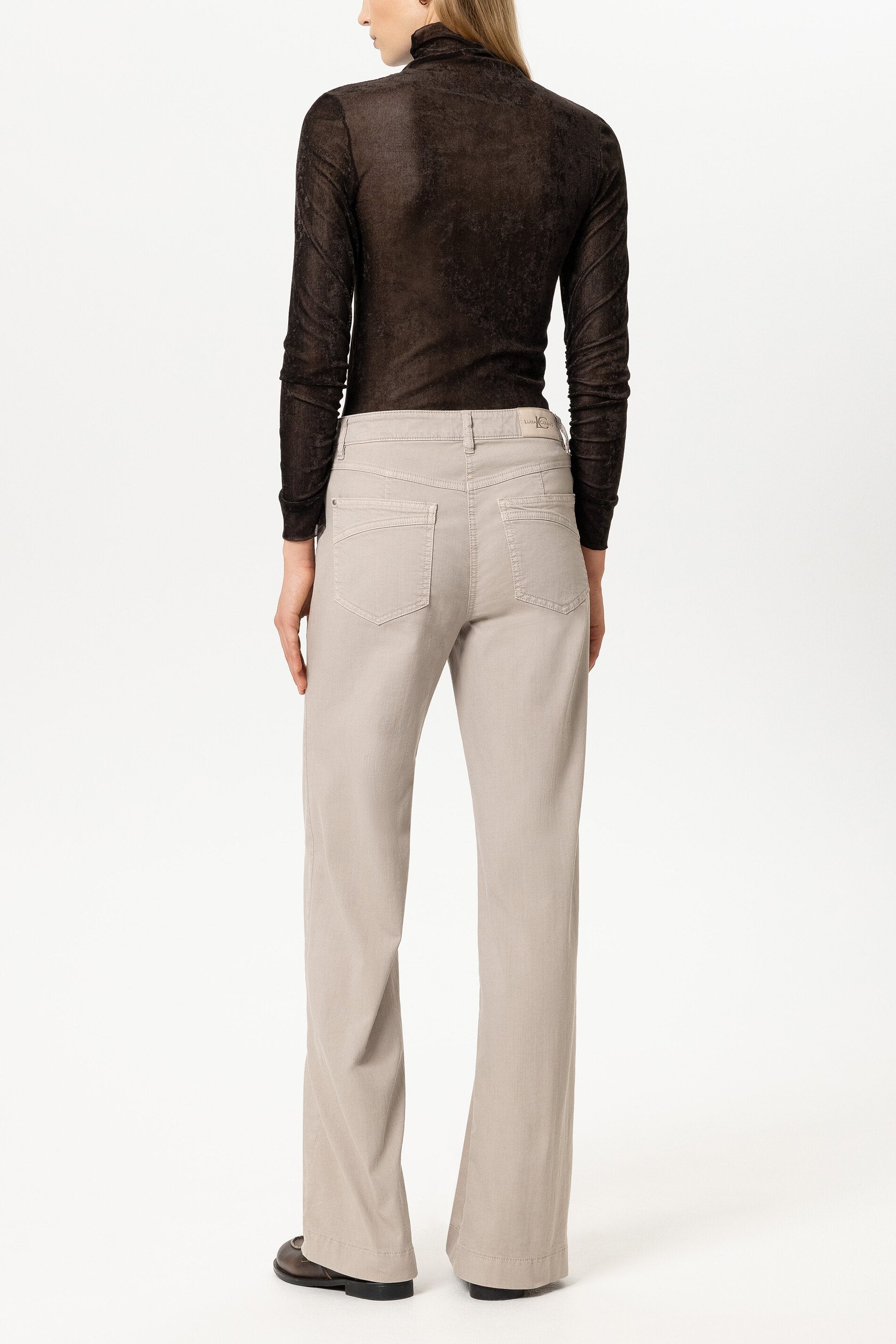 Flared-Colour-Denim - pearl - Standard | Model Rück