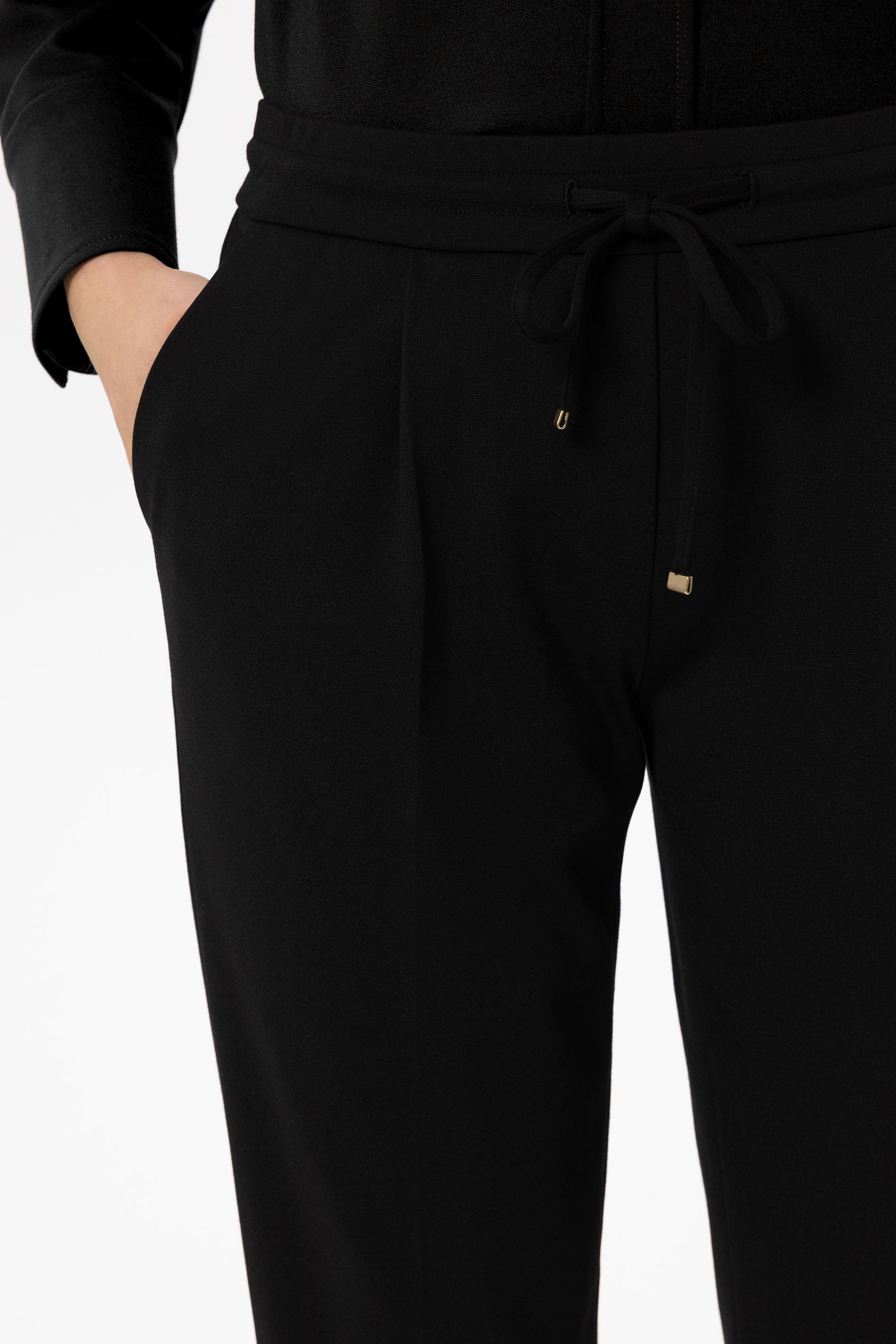 Joggpants aus Punto-Milano - black - Standard | Model Detail