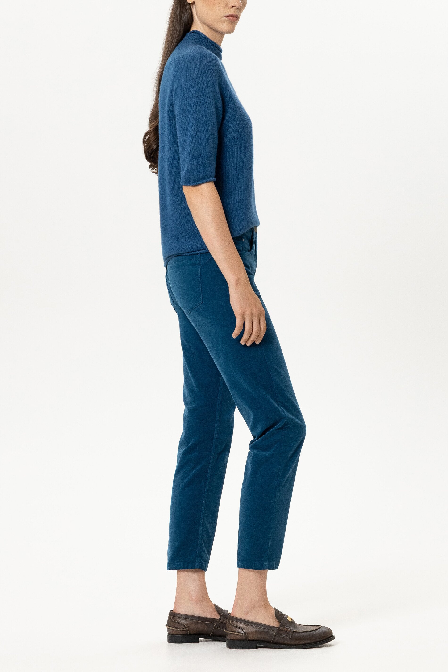 Skinny-Velvet-Pants - sapphire - Standard | Model Seite