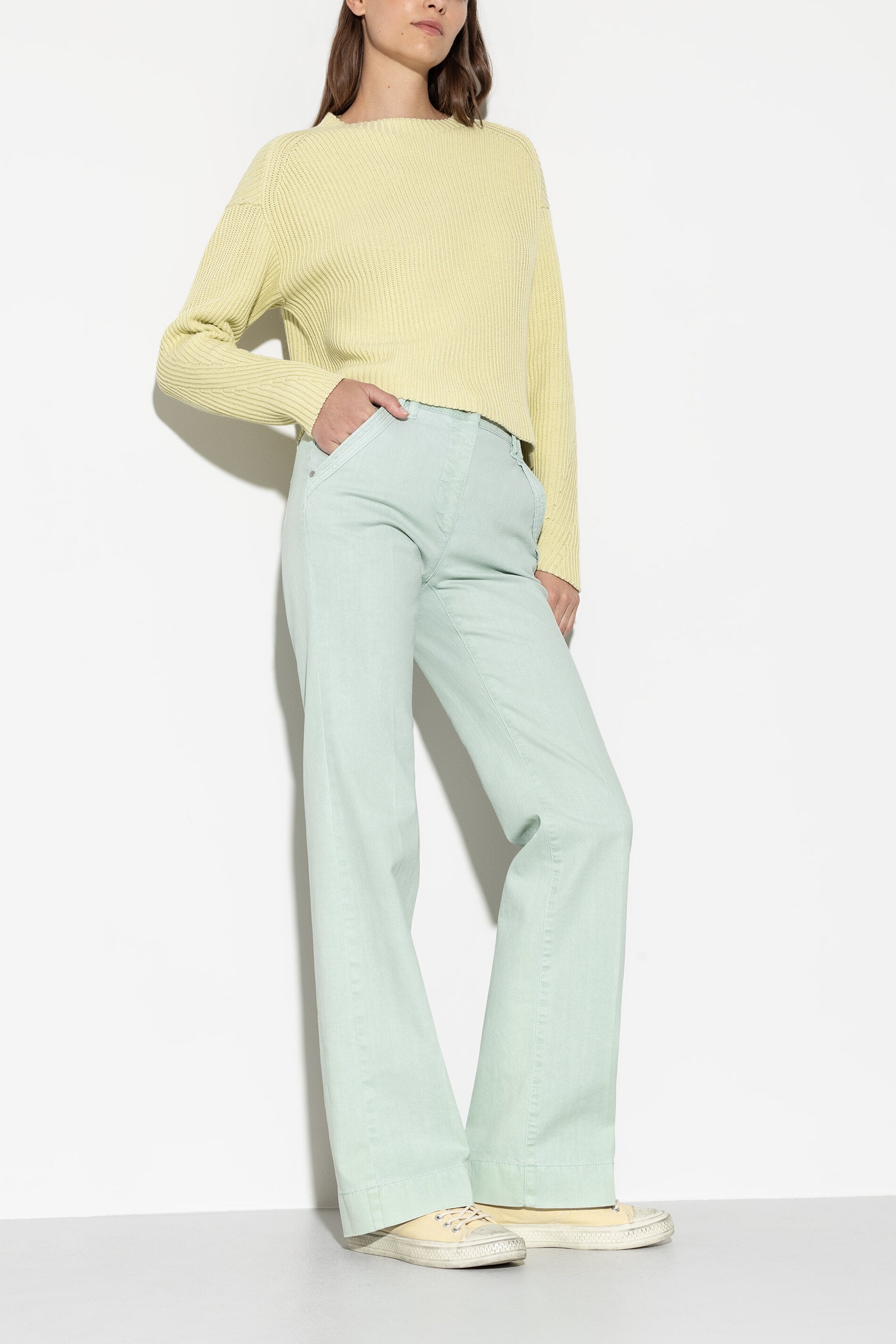 Authentic-Bootleg-Denim - mint - Standard | Model Front