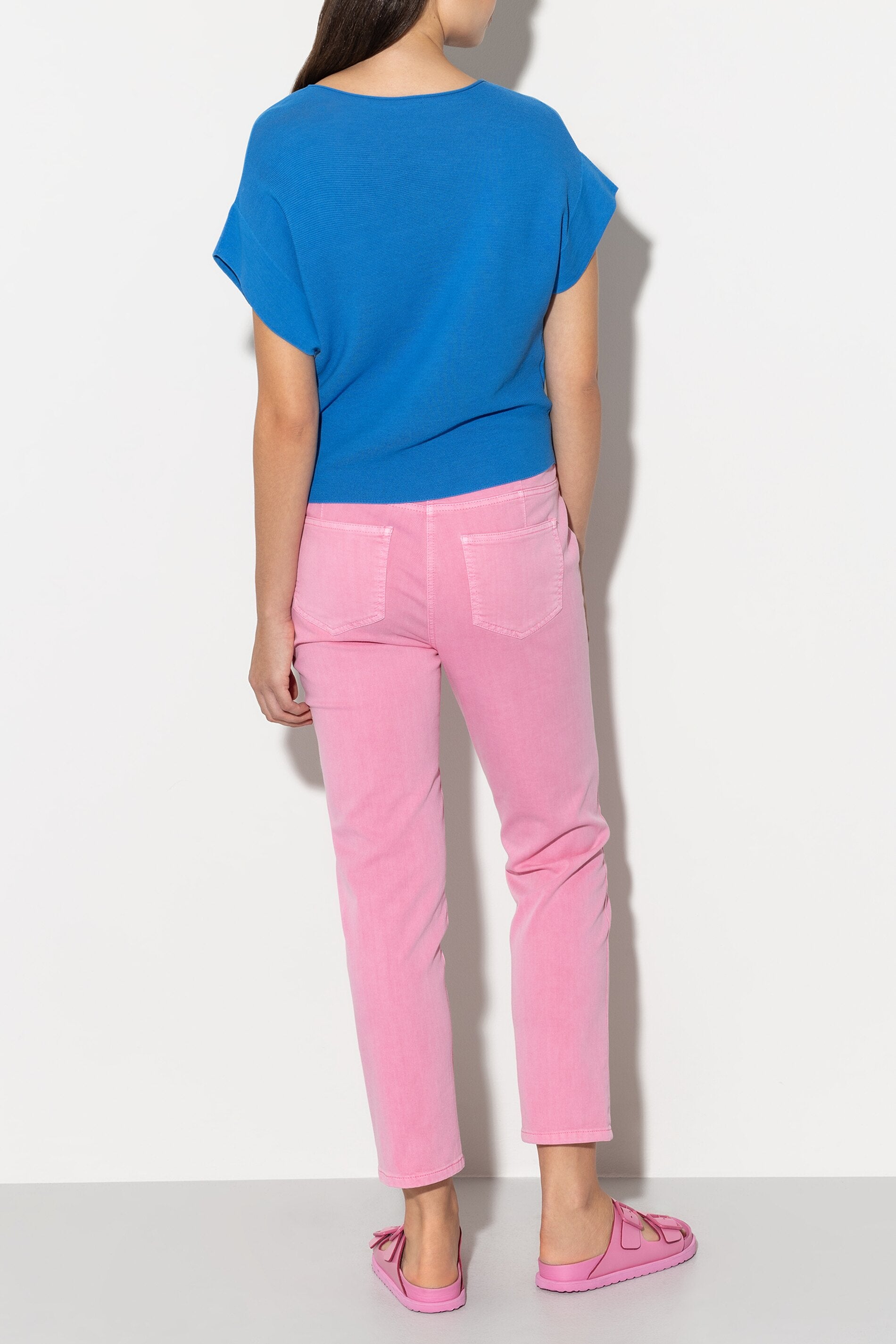 Straightleg-Denim - candy pink - Standard | Model Rück