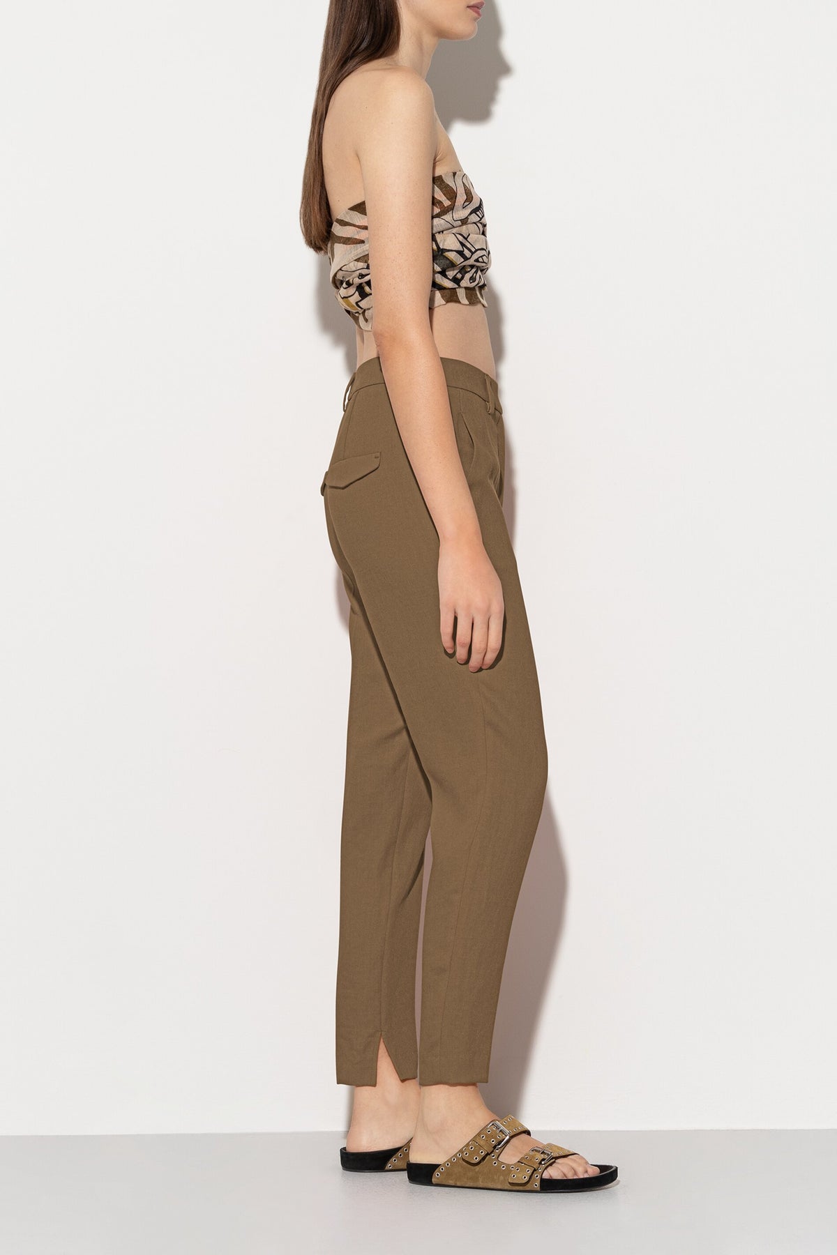 Tapered-Pants aus Leinen-Mix - tobacco - Standard | Model Seite