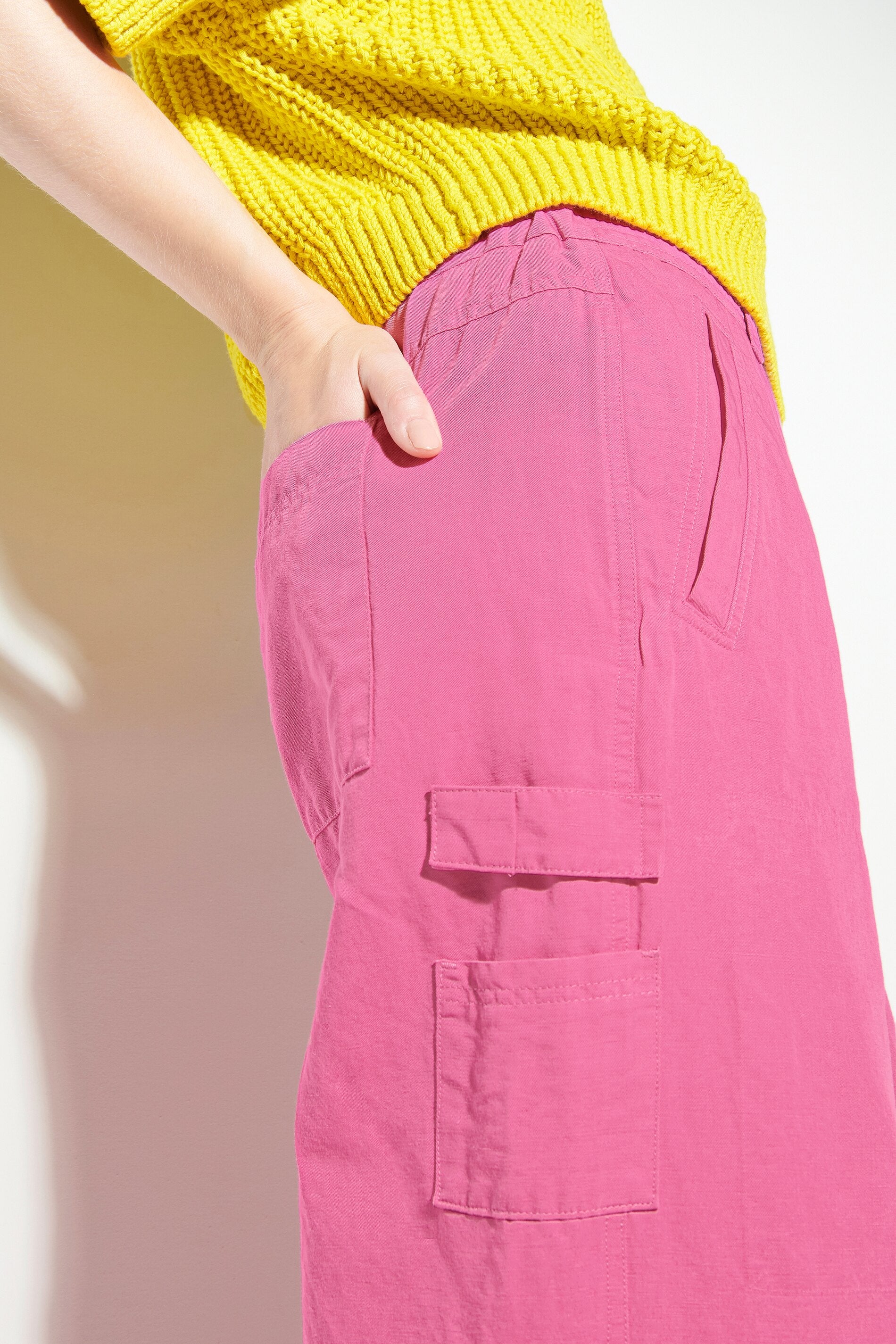 Cargo-Pants aus Leinen-Mix - raspberry - Standard | Model Detail