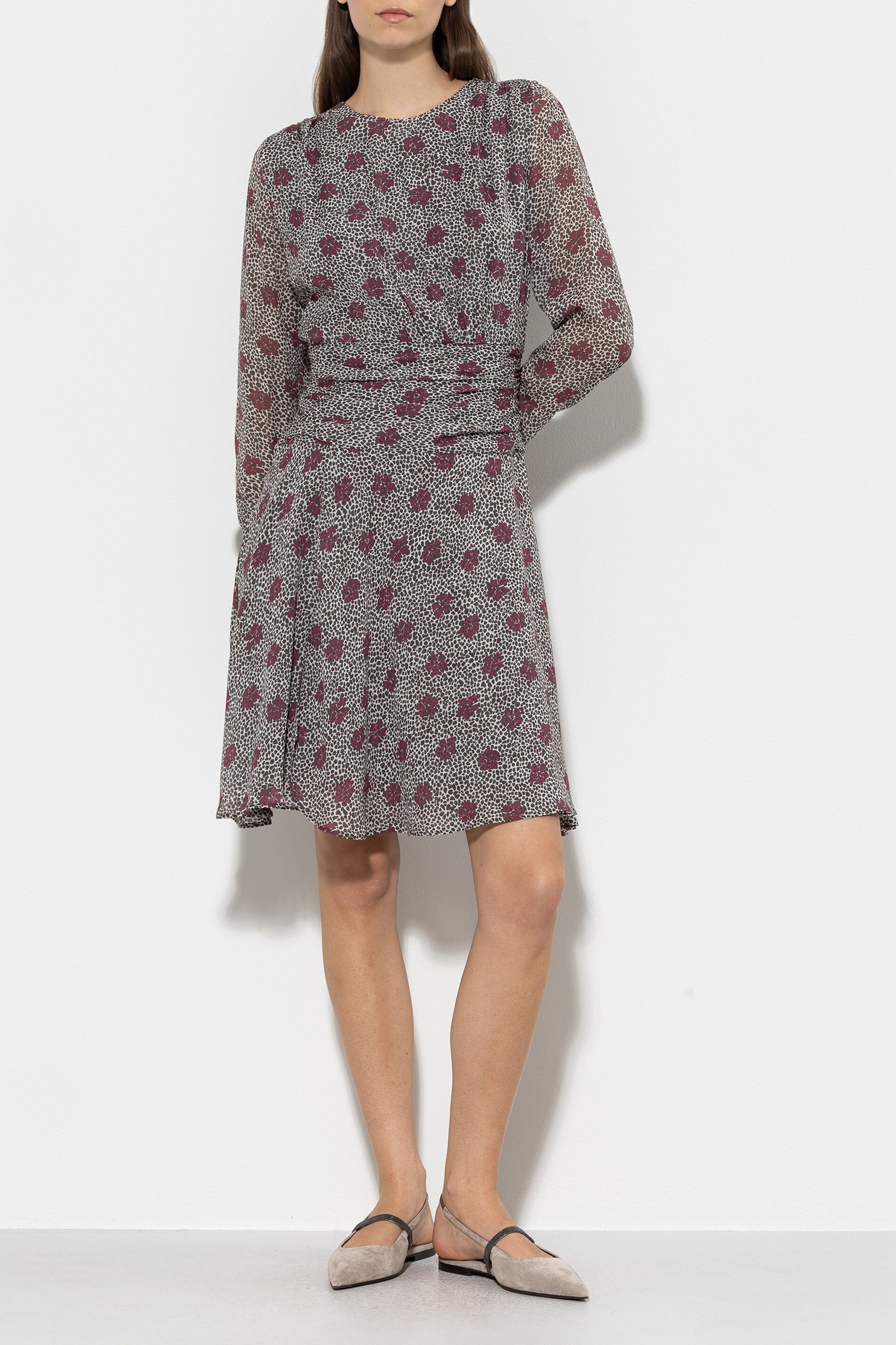 Kleid mit Millefleurs-Print - multi - Standard | Model Front
