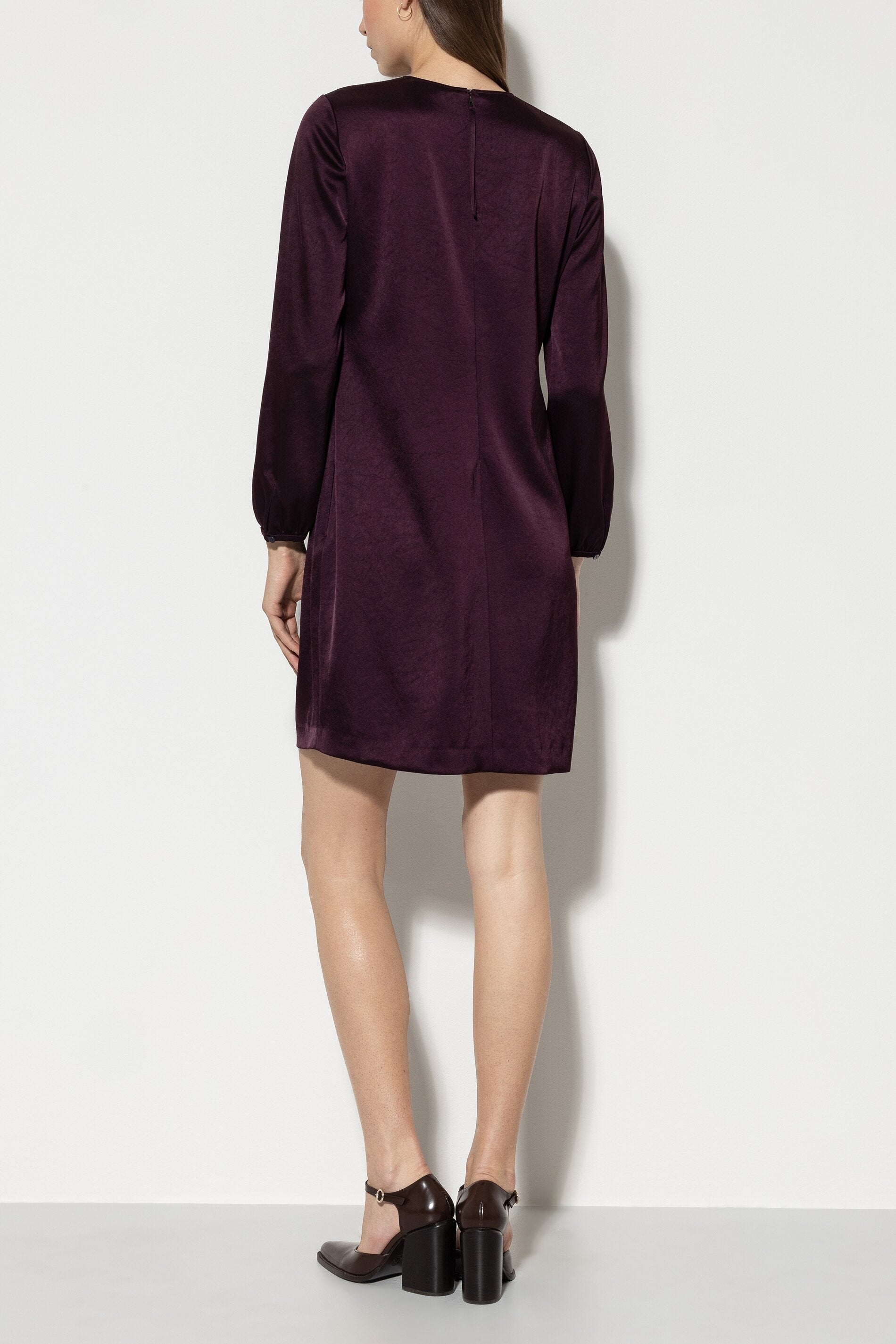 Satin-Minikleid - burgundy - Standard | Model Rück