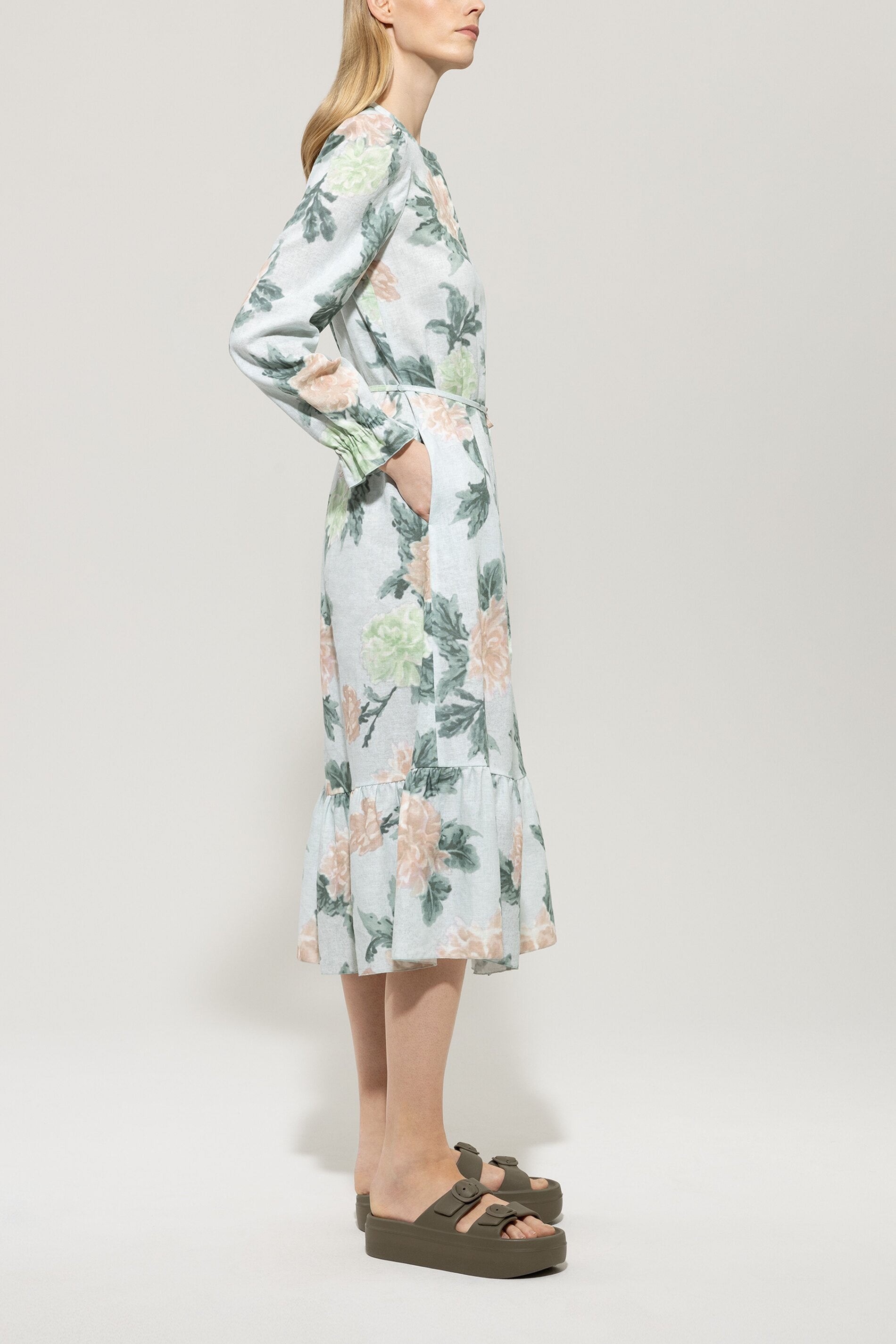 Midikleid mit Flower-Print - multi - lange Version | Model Seite