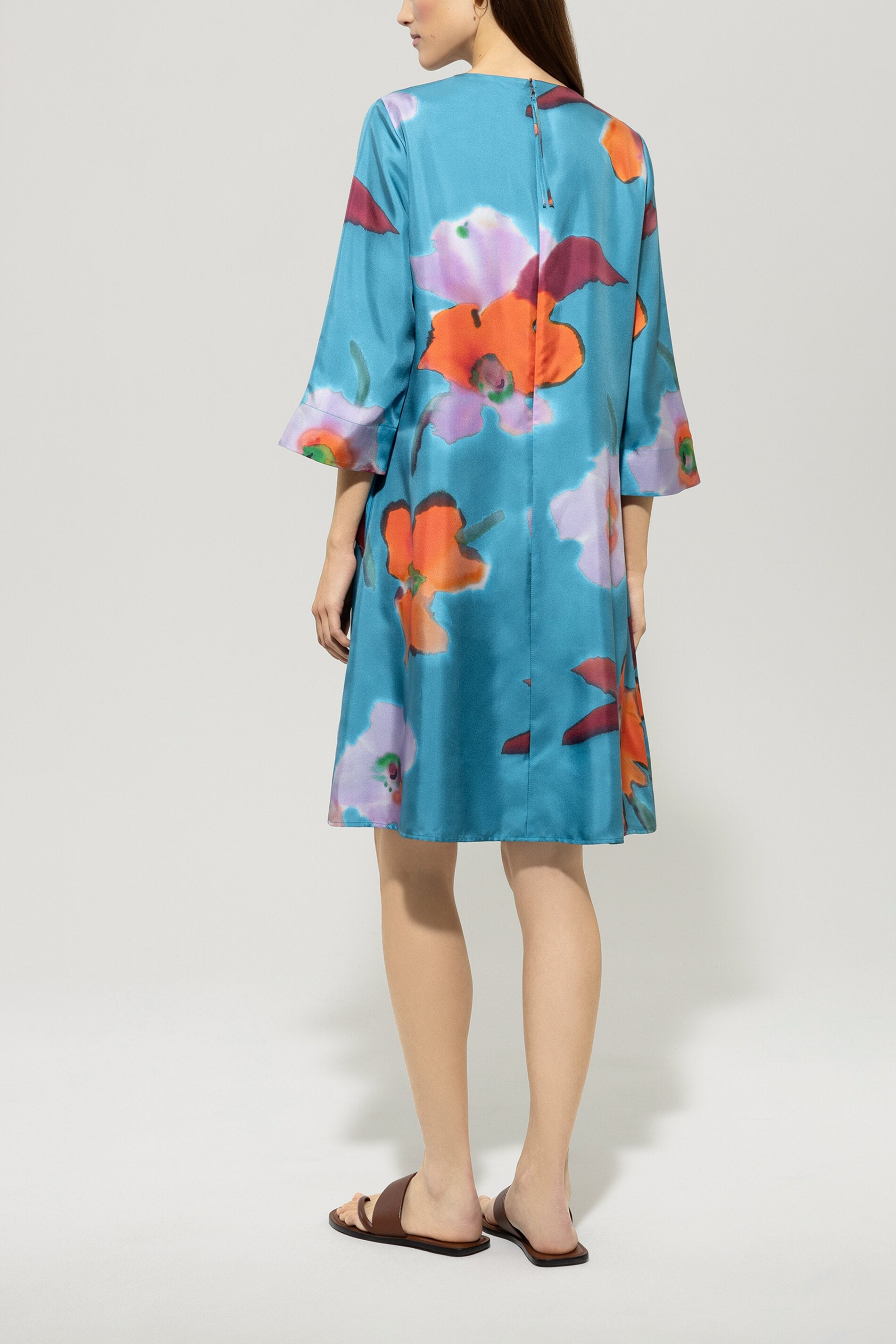 Minikleid mit Hibiskus-Print - multi - lange Version | Model Rück