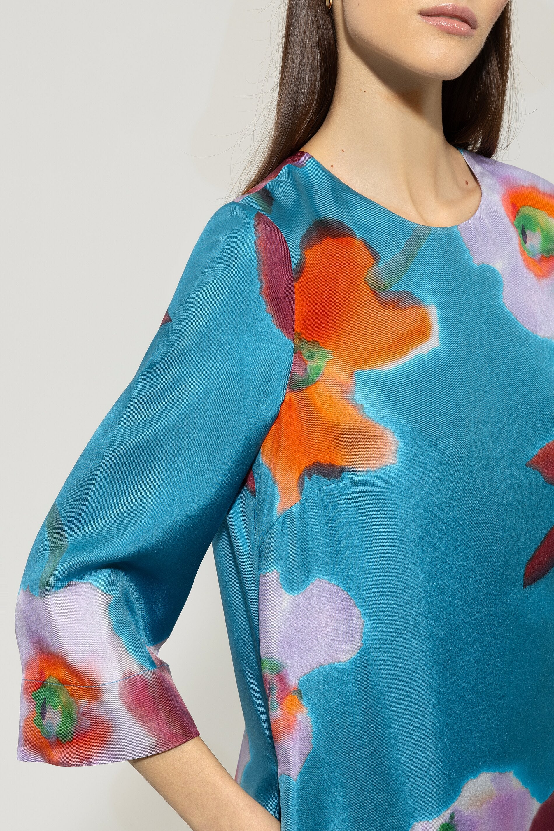Minikleid mit Hibiskus-Print - multi - lange Version | Model Detail