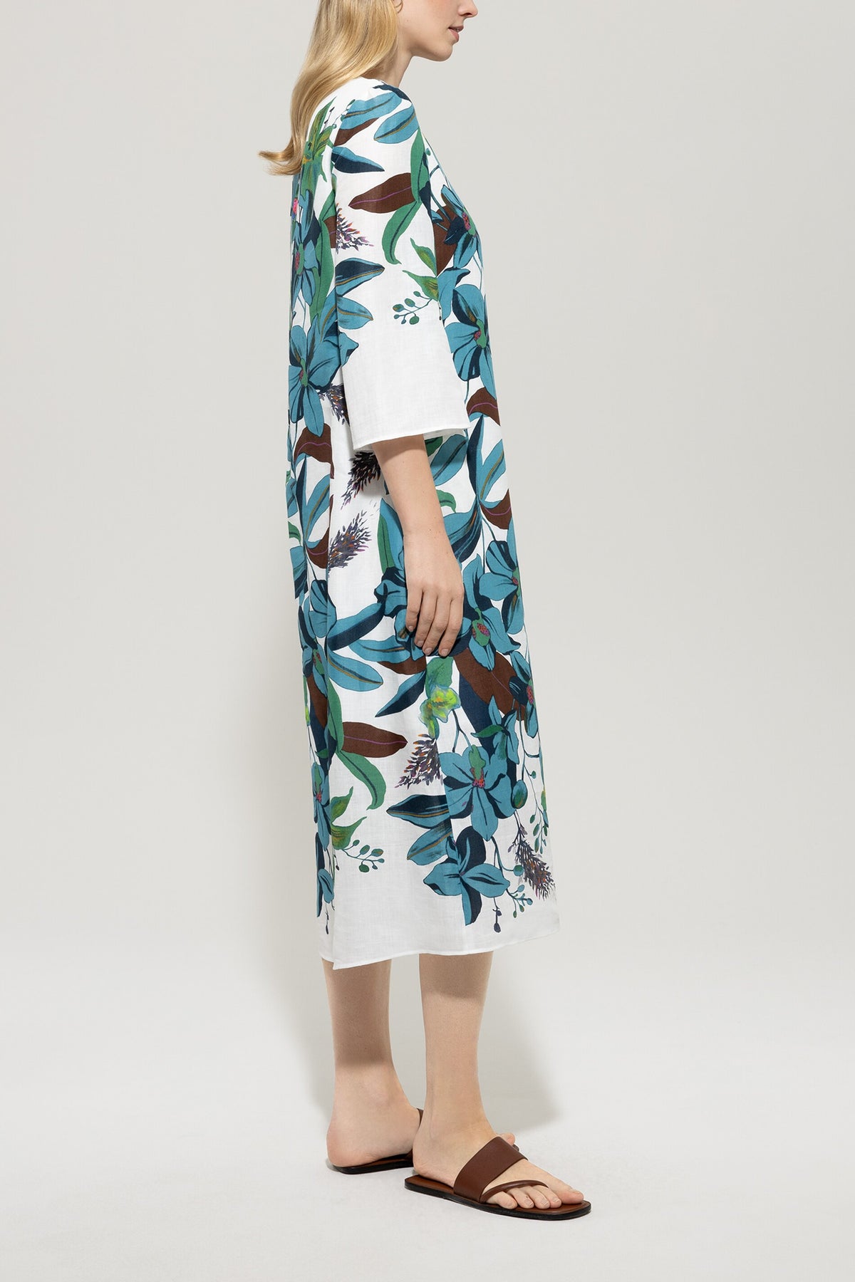 Midikleid mit Hawaii-Print - multi - Standard | Model Seite