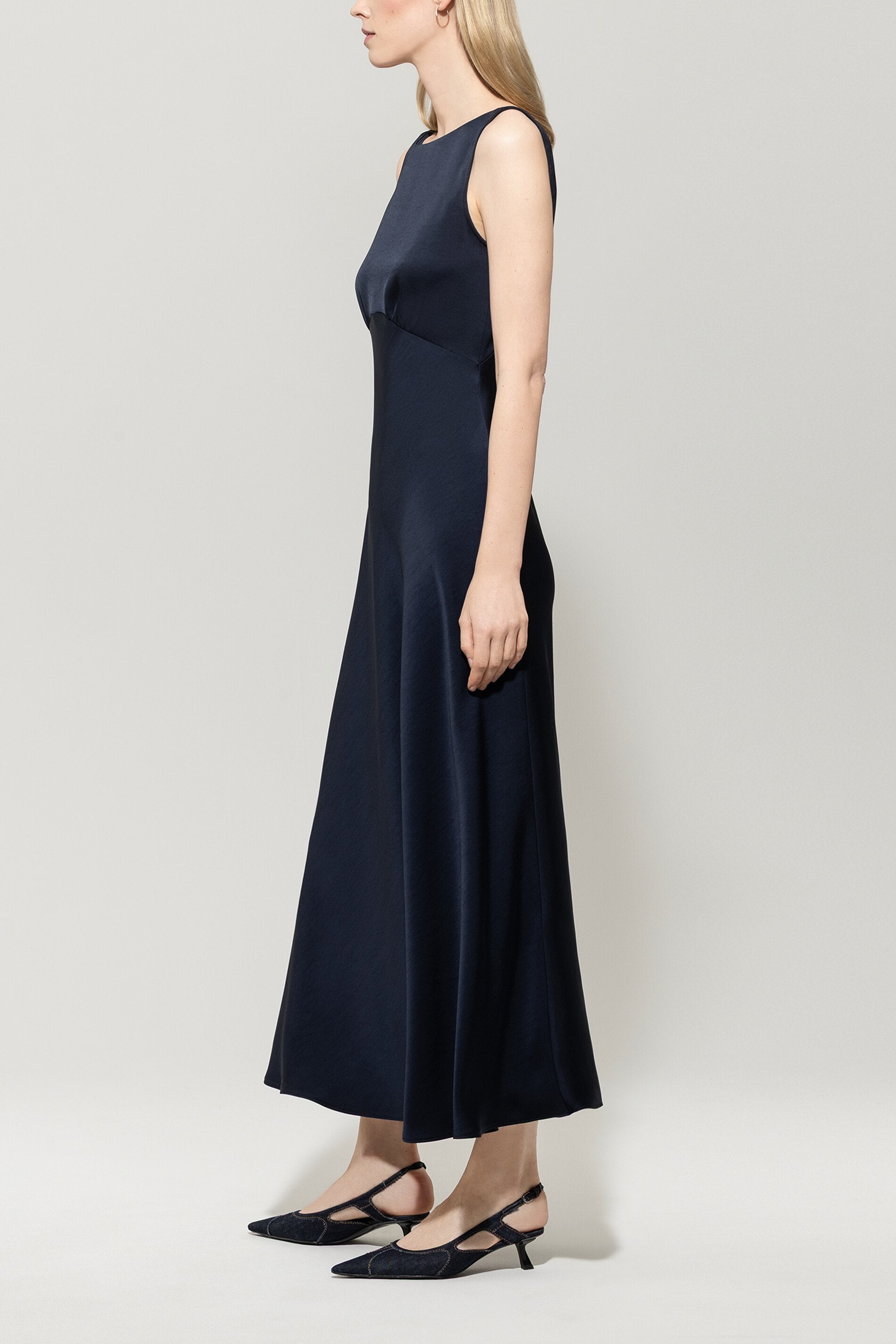 Satin-Maxidress - dark blue - Standard | Model Seite