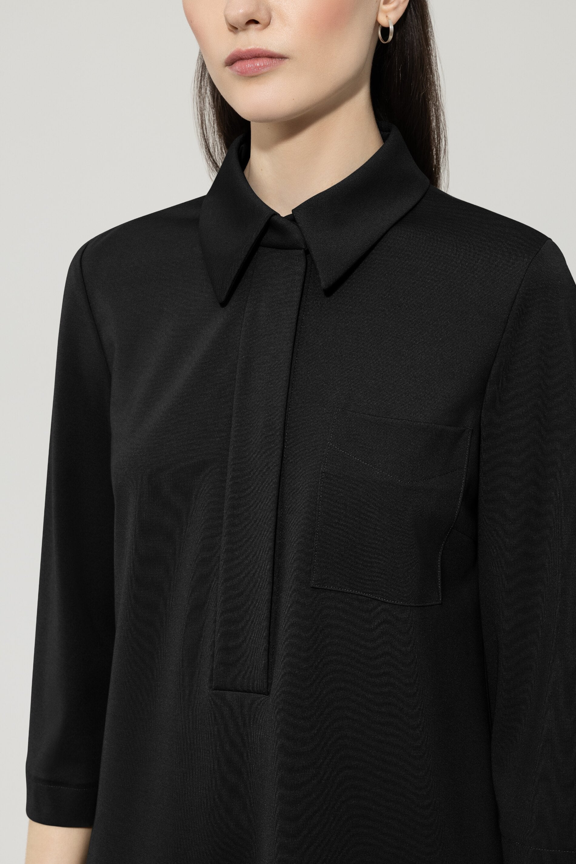 Polokleid aus Punto-Milano - deep black - Standard | Model Detail