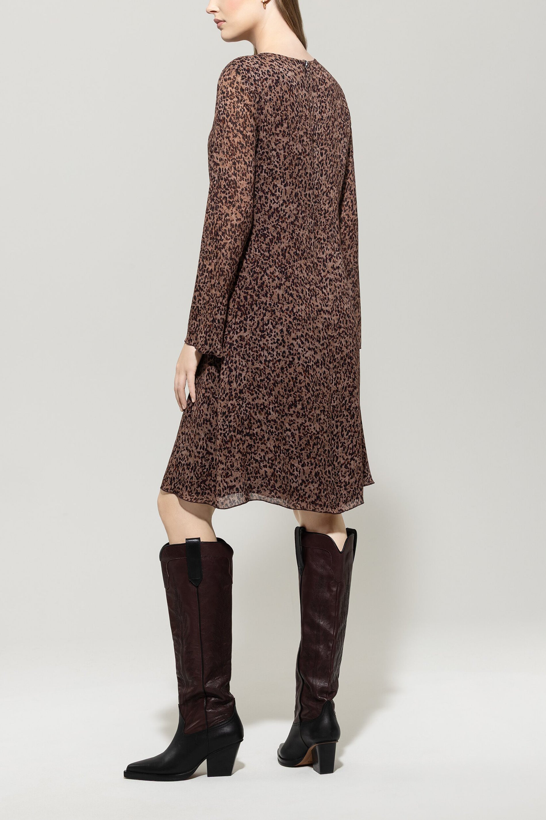 Kleid mit Baby-Animal-Print - multi - Standard | Model Rück