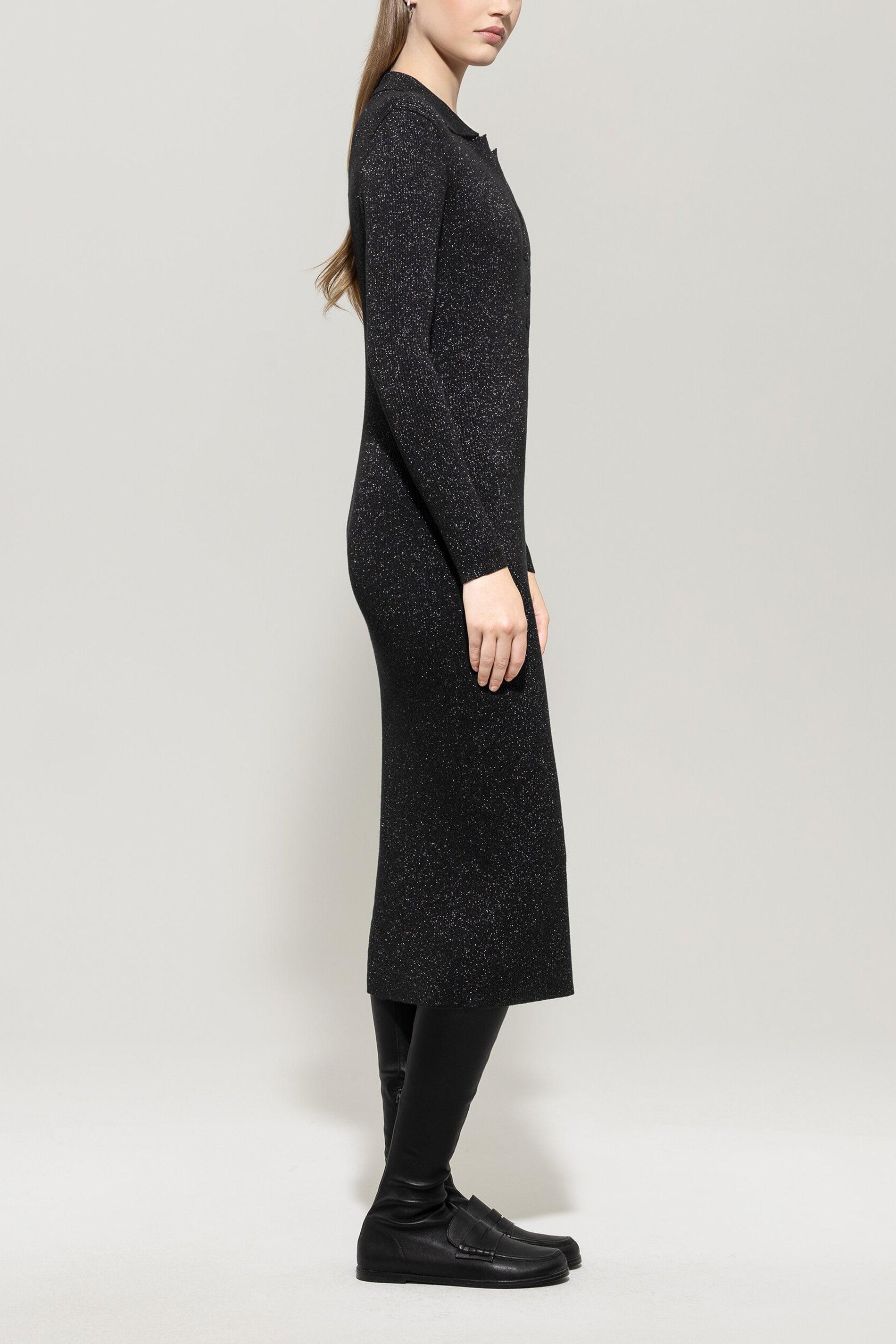 Langarm-Kleid aus Woll-Mix - deep black - Standard | Model Seite