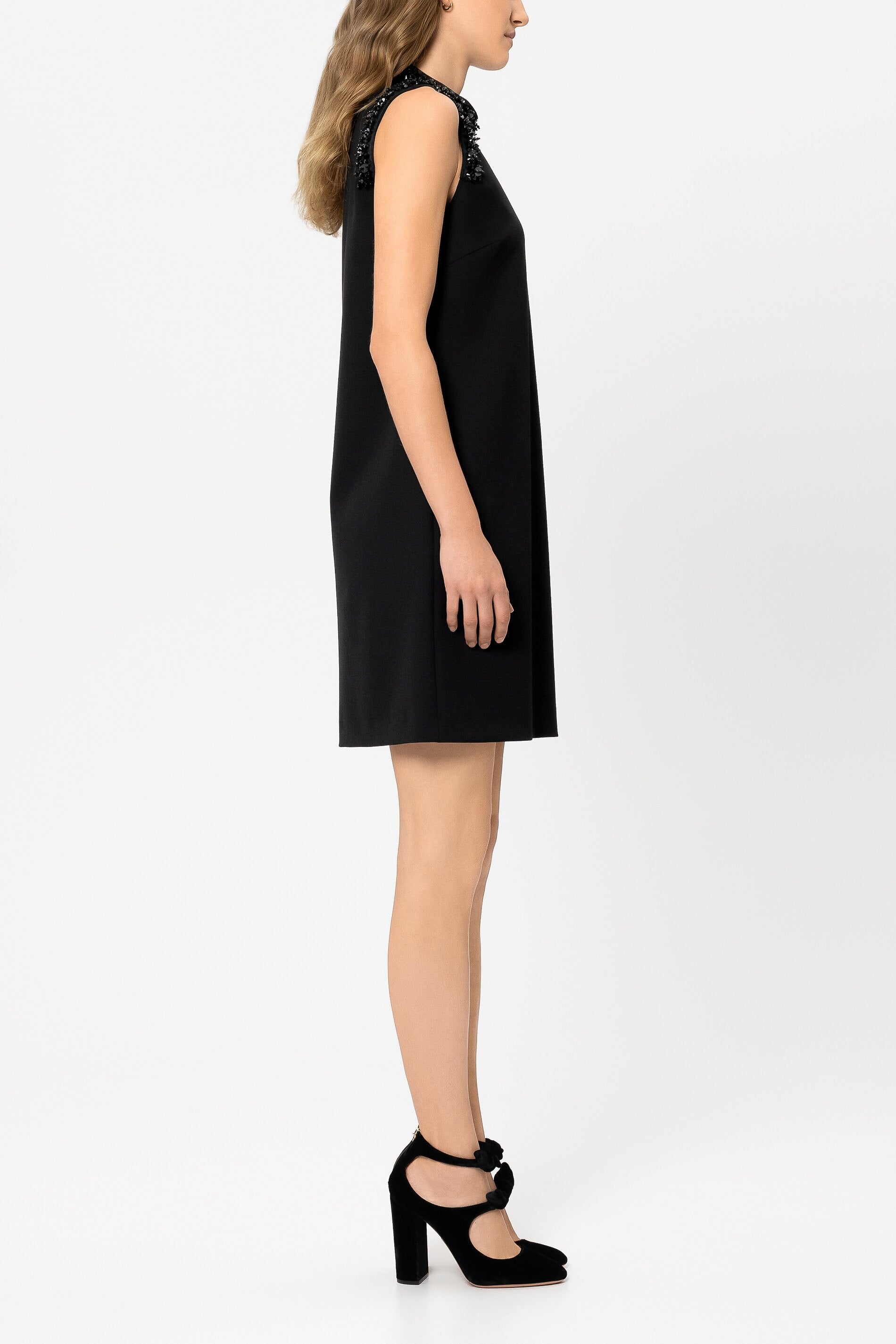 Shiftdress mit Perlen-Details - black - Standard | Model Seite