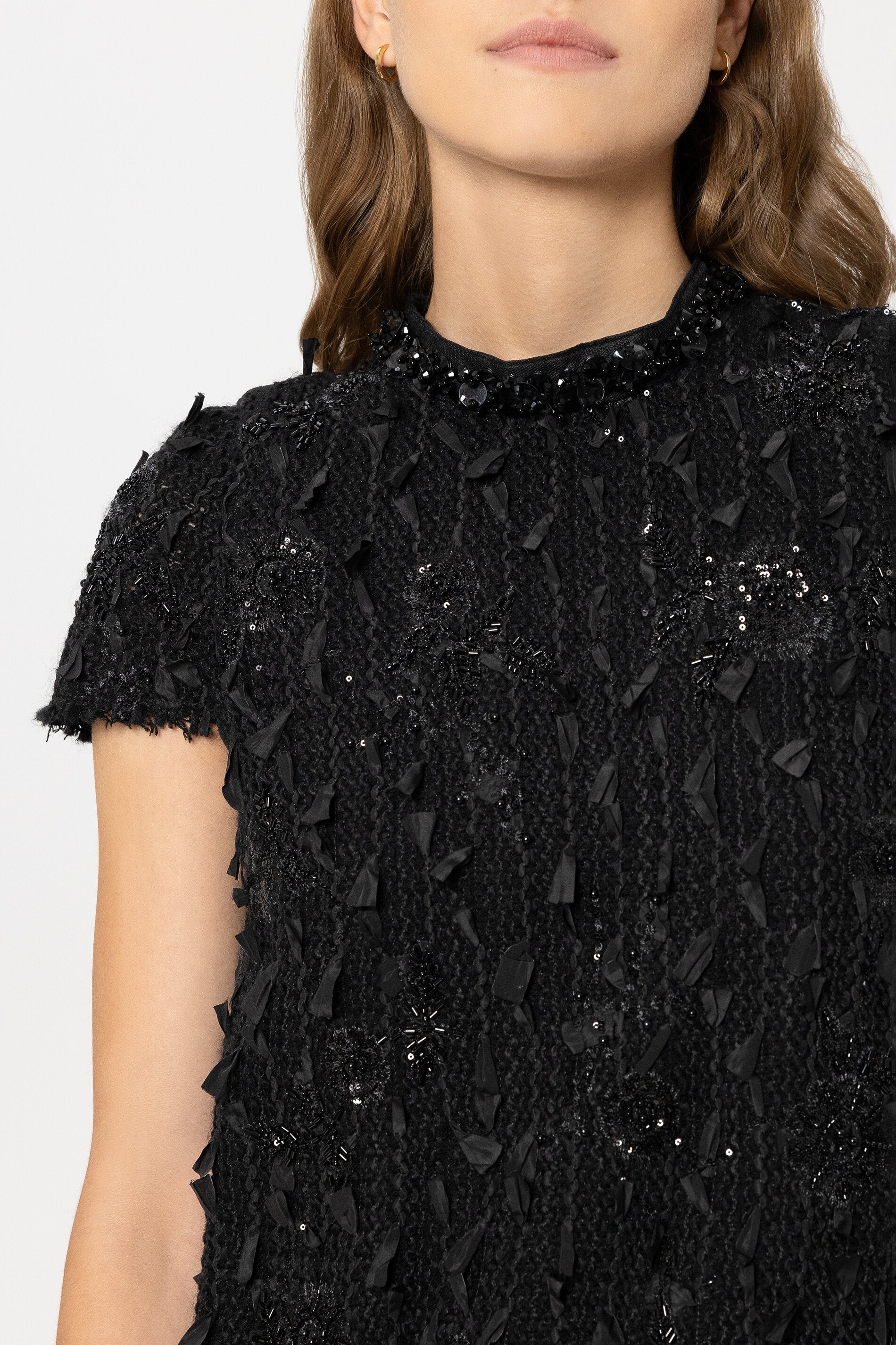 Tweed-Shiftdress mit Perlen - black - Standard | Model Detail