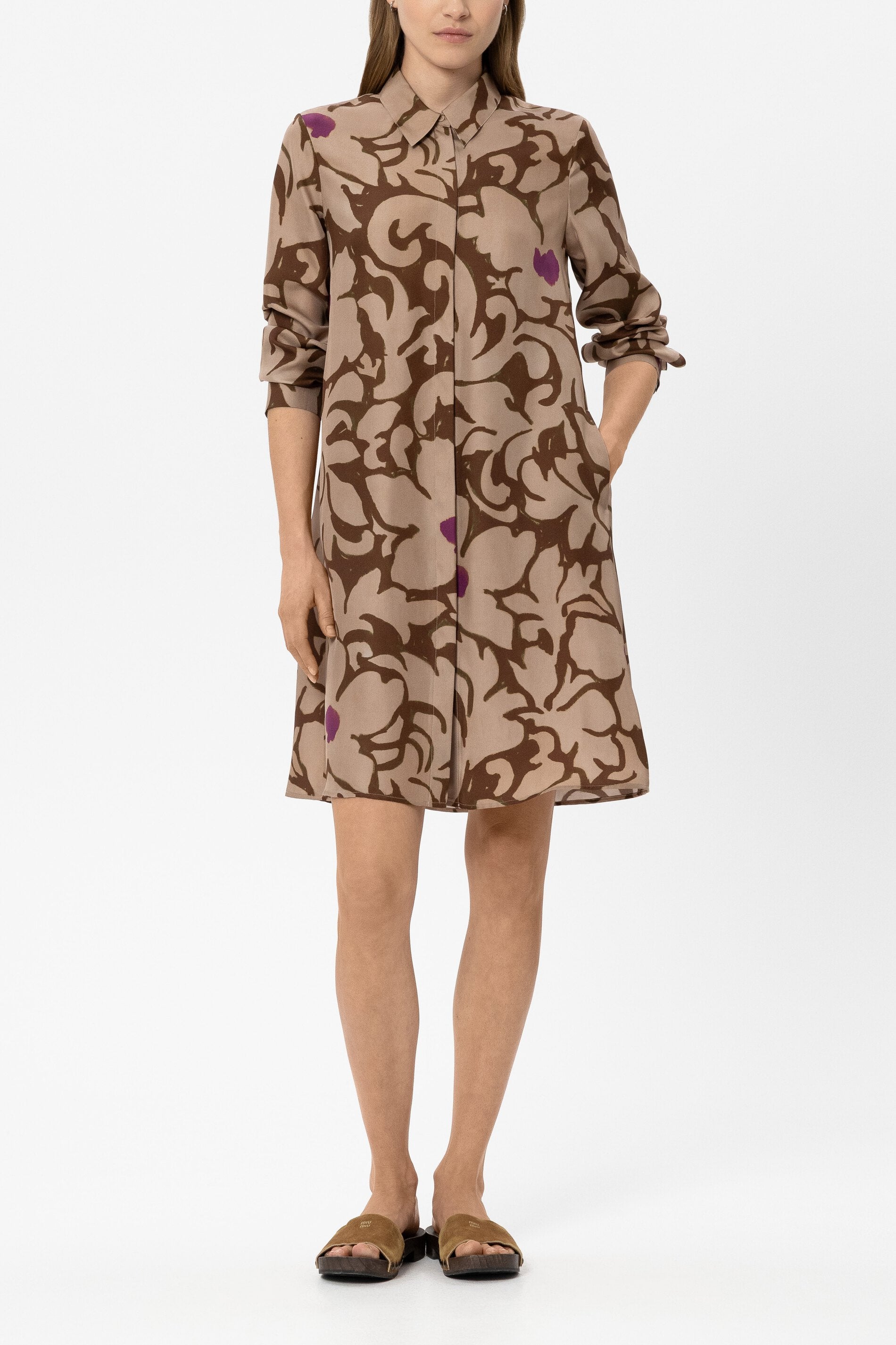 Seidenkleid mit Flower-Print - light terracotta / multi - Standard | Model Front