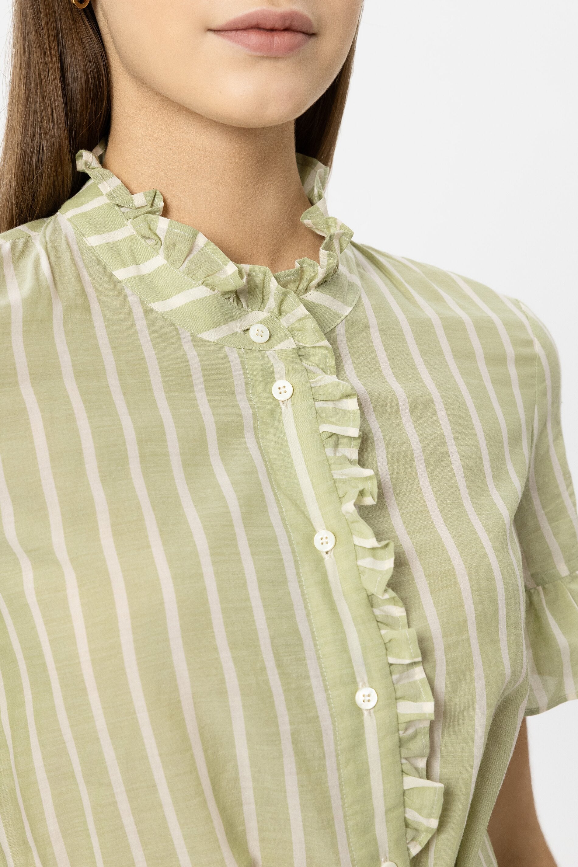 Maxi-Kleid mit Voile-Stripe - moss green / milk - Standard | Model Detail