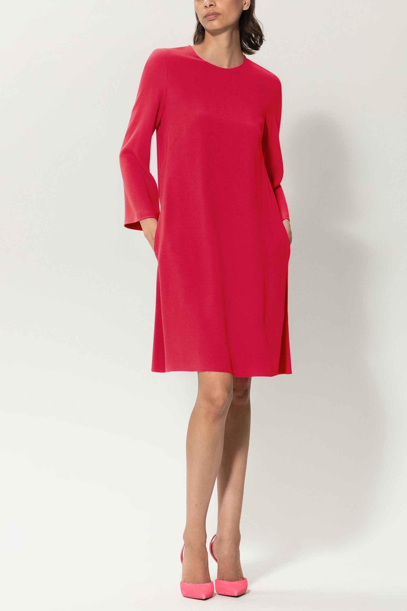 Minikleid mit ¾-Arm - bright red - Standard | Model Front