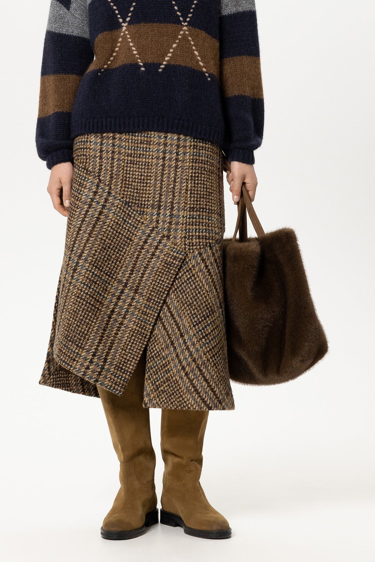 Tasche in Nerz-Optik - caramel - Standard | Model Front