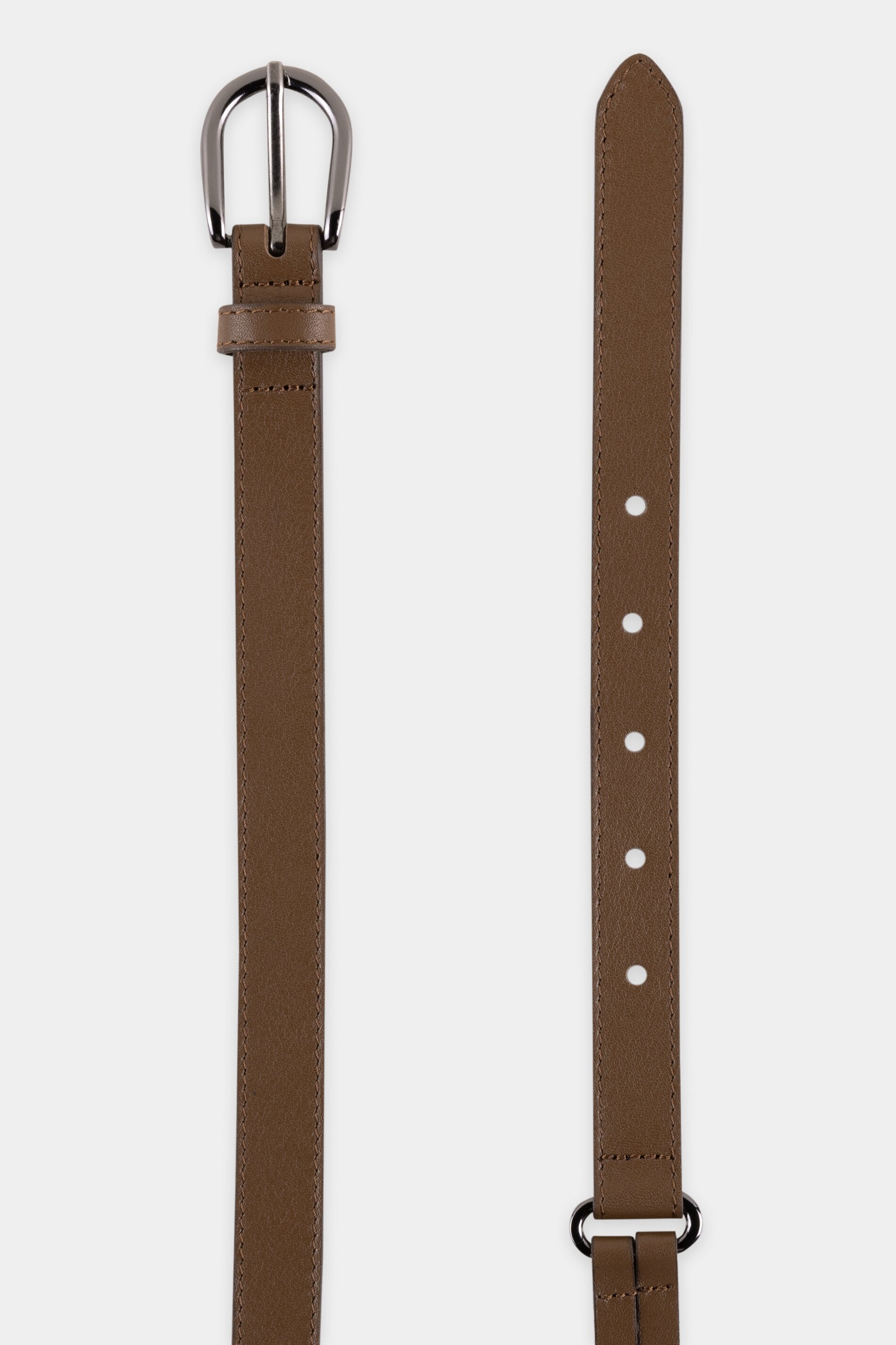 Ledergürtel mit Nieten - caramel - Standard | Model Seite