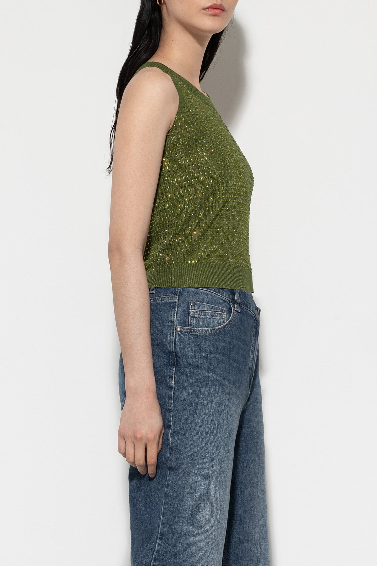 Stricktop mit Strass-Steinen - moss green - Standard | Model Seite