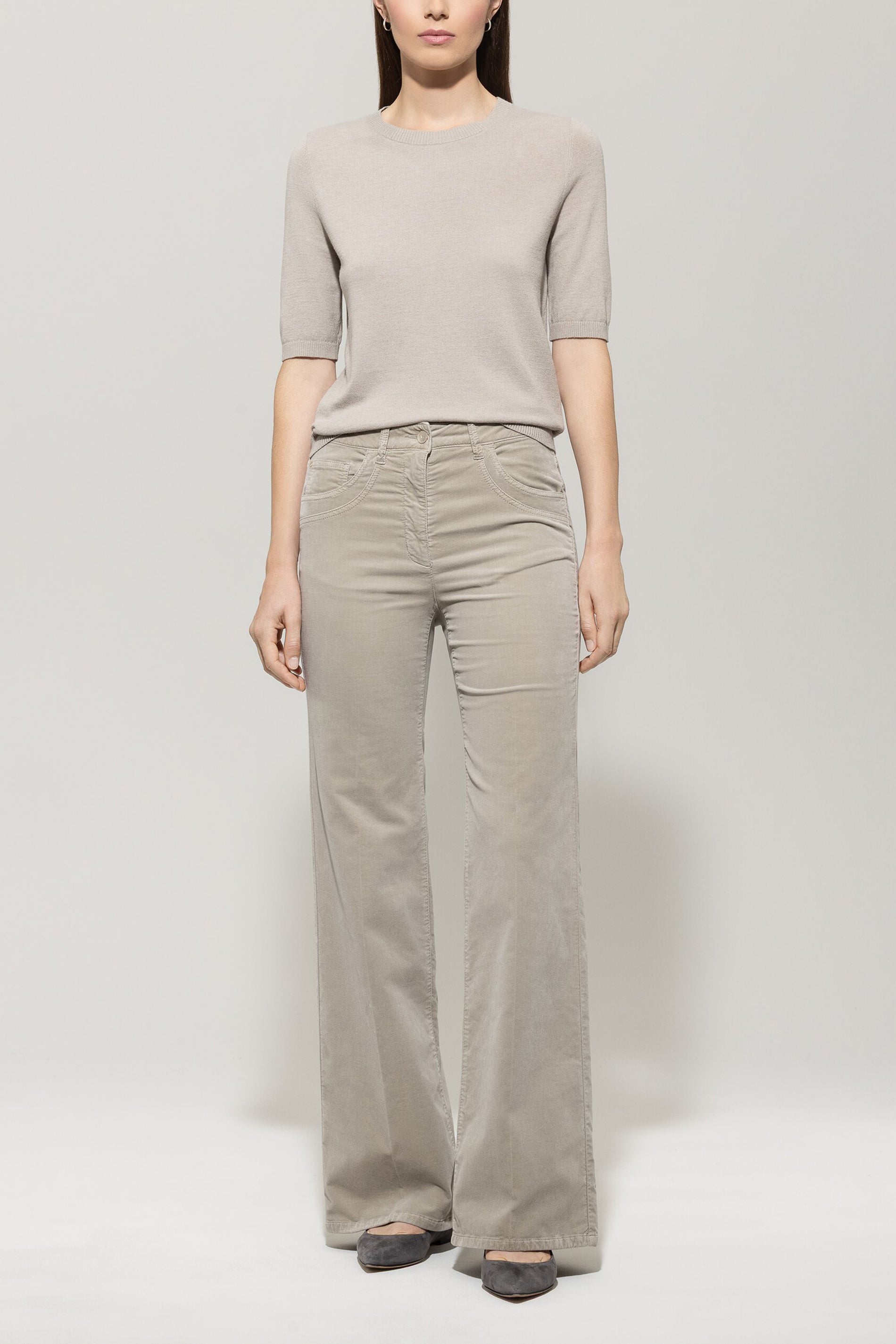 Feinstrick-Pullover - oyster - Standard | Model Front