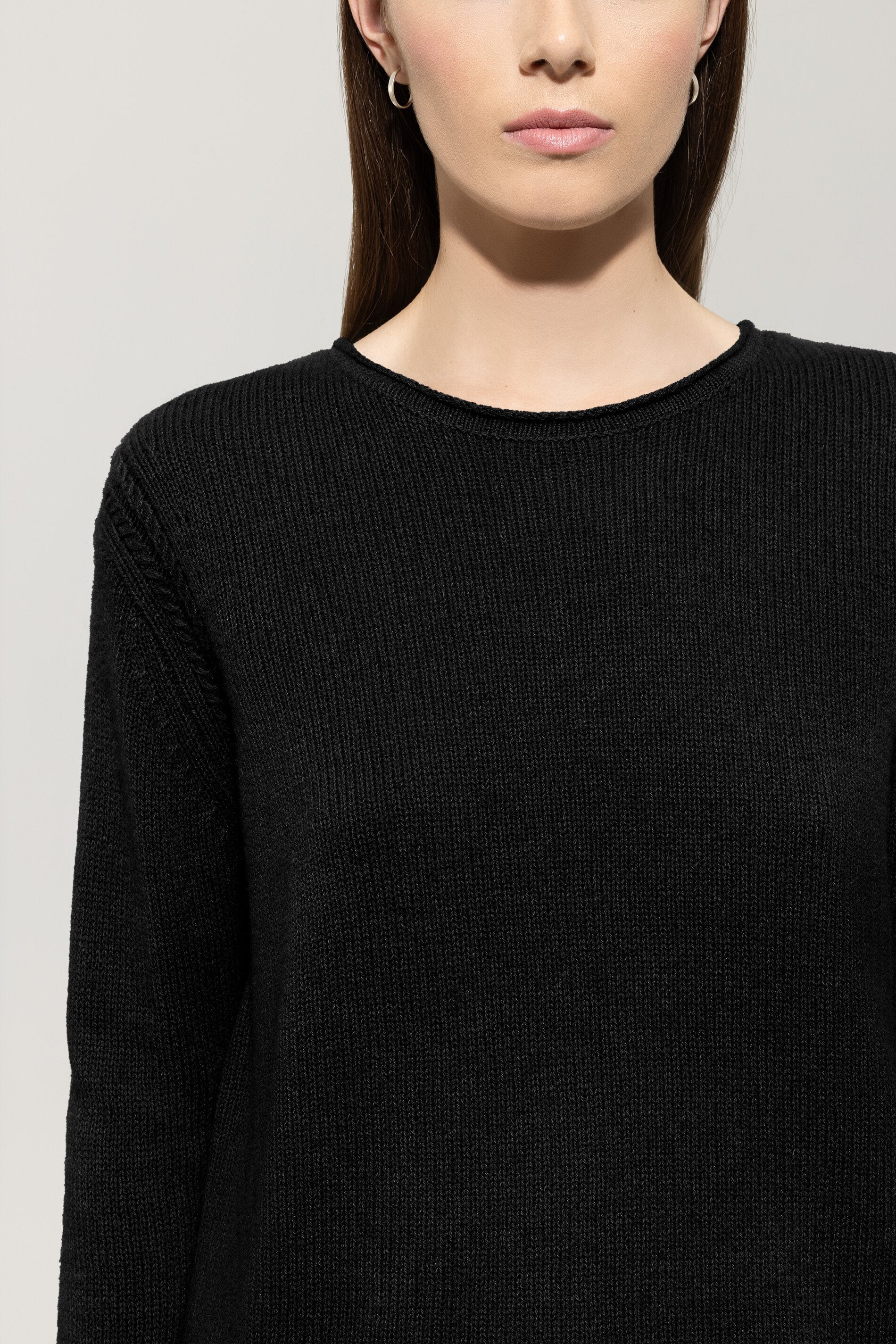 Pullover aus Kaschmir-Mix - deep black - Standard | Model Detail
