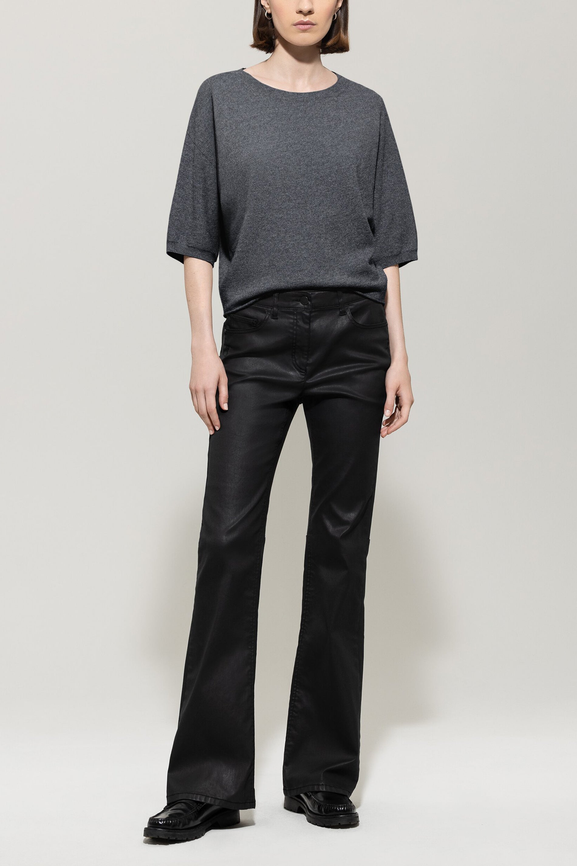 Pullover aus Kaschmir-Mix - urban grey - Standard | Model Front