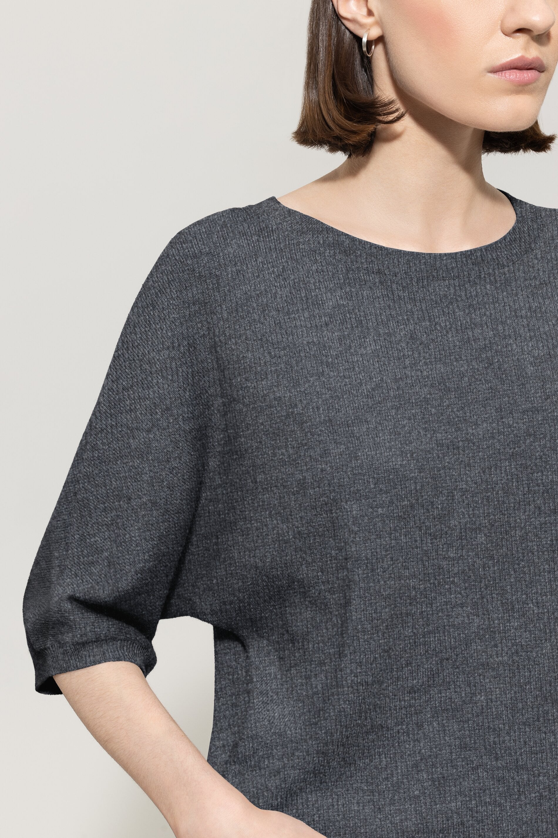 Pullover aus Kaschmir-Mix - urban grey - Standard | Model Detail