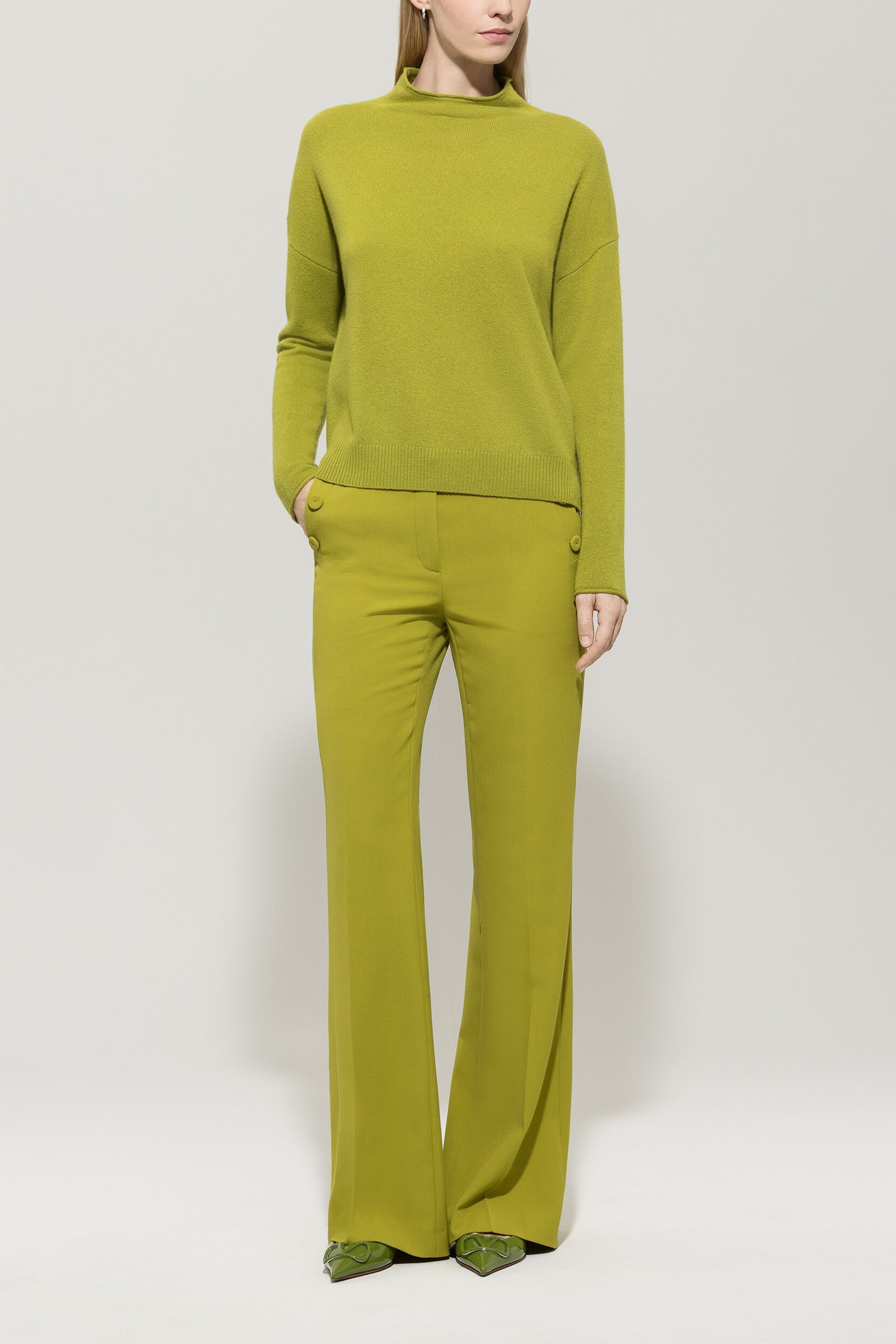 Pullover aus Kaschmir-Mix - acid green - Standard | Model Front