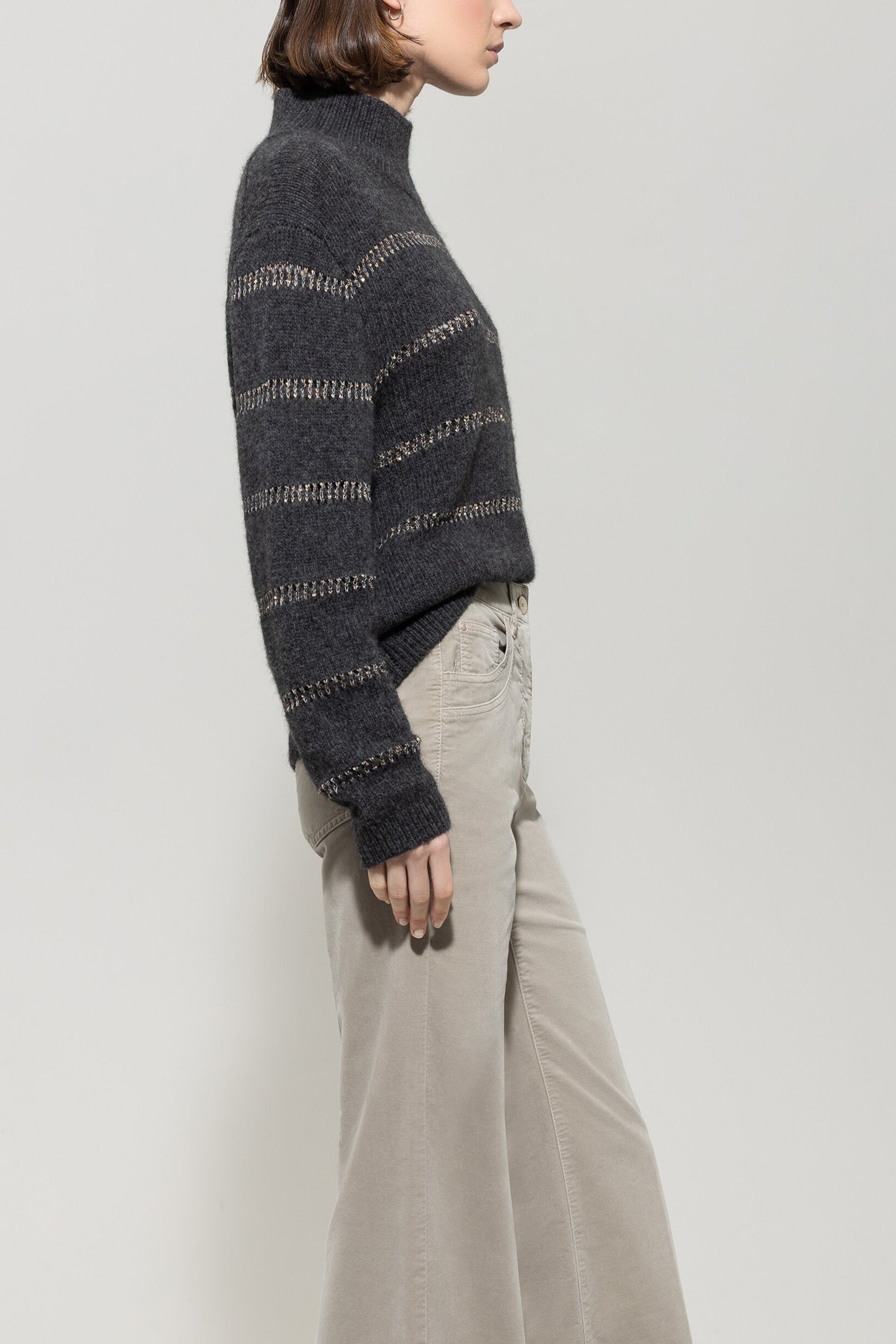 Streifen-Pulli aus Alpaka-Mix - urban grey - Standard | Model Seite