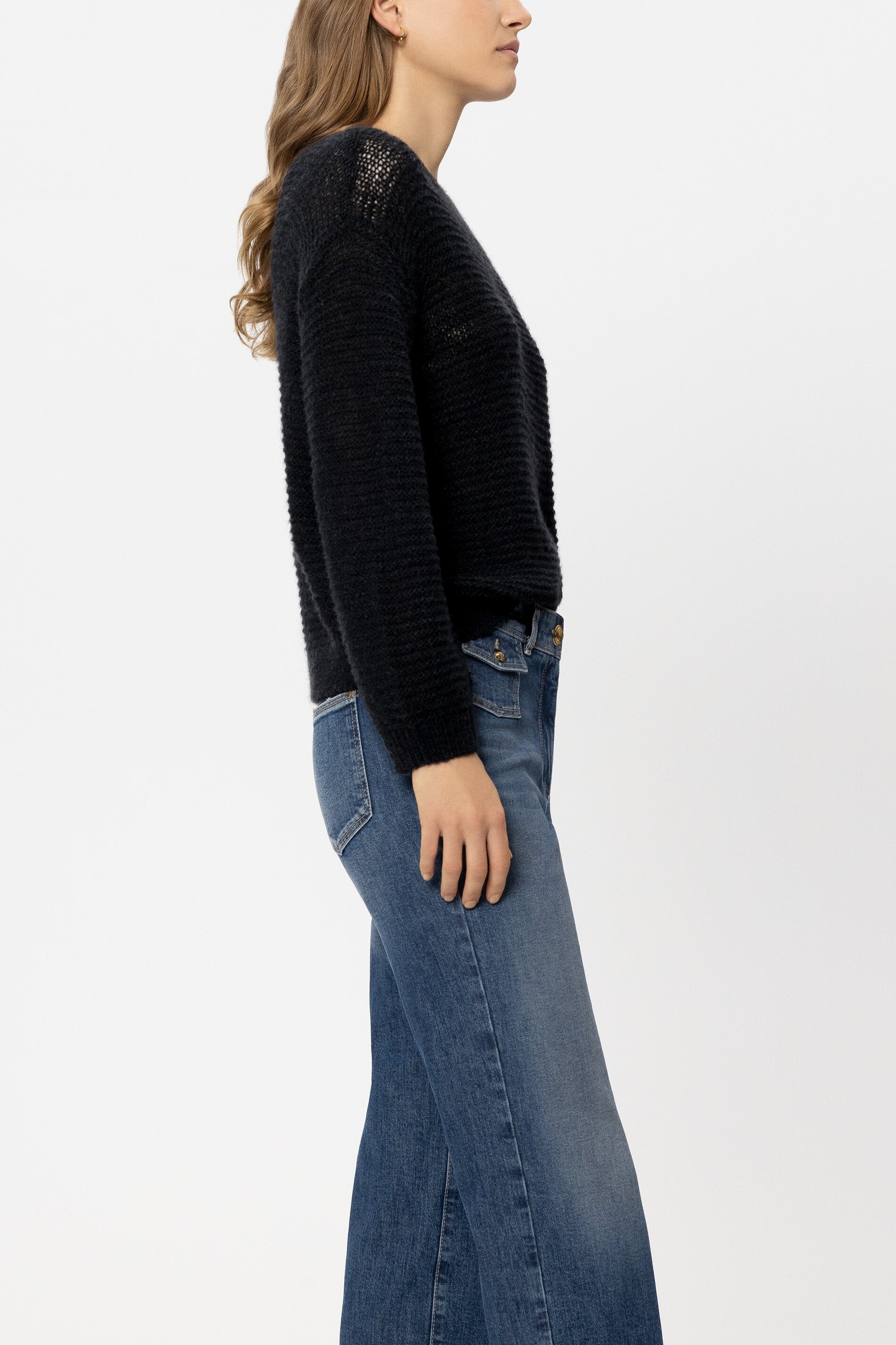 Pullover in Links-Struktur - pure black - Standard | Model Seite