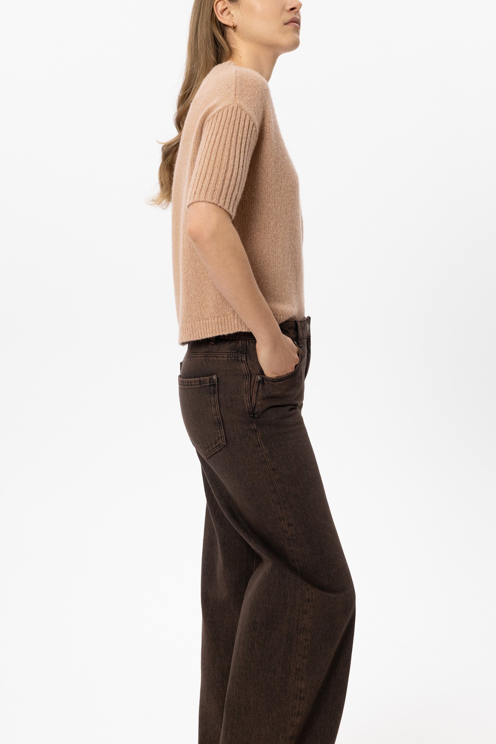 Pullover aus Kaschmir-Mix - nude - Standard | Model Seite