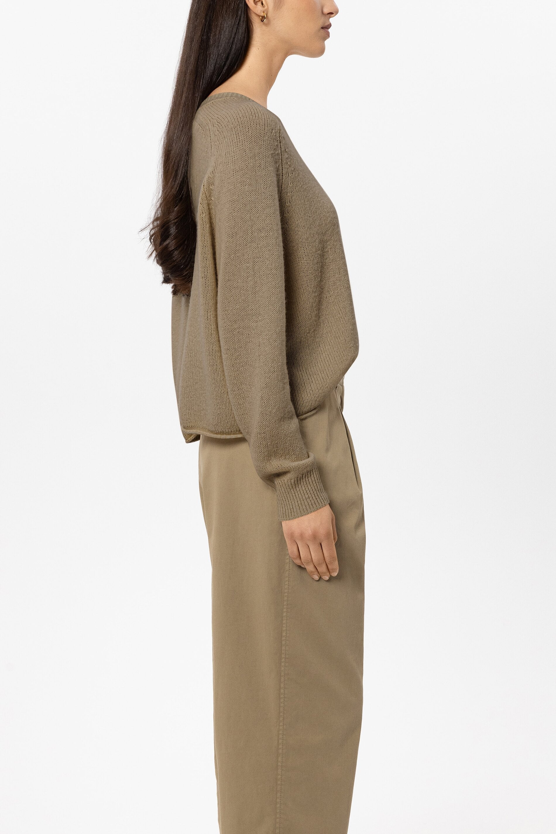 Pullover aus Kaschmir-Mix - salbei - Standard | Model Seite