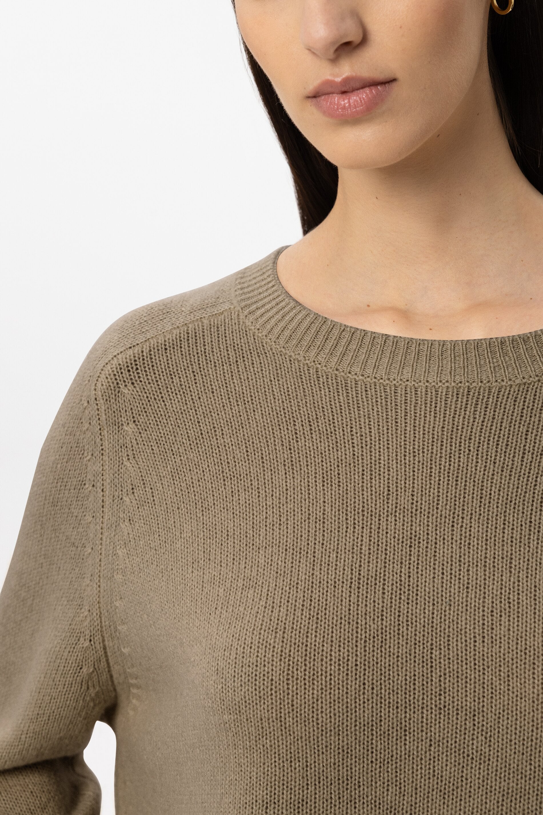 Pullover aus Kaschmir-Mix - salbei - Standard | Model Detail