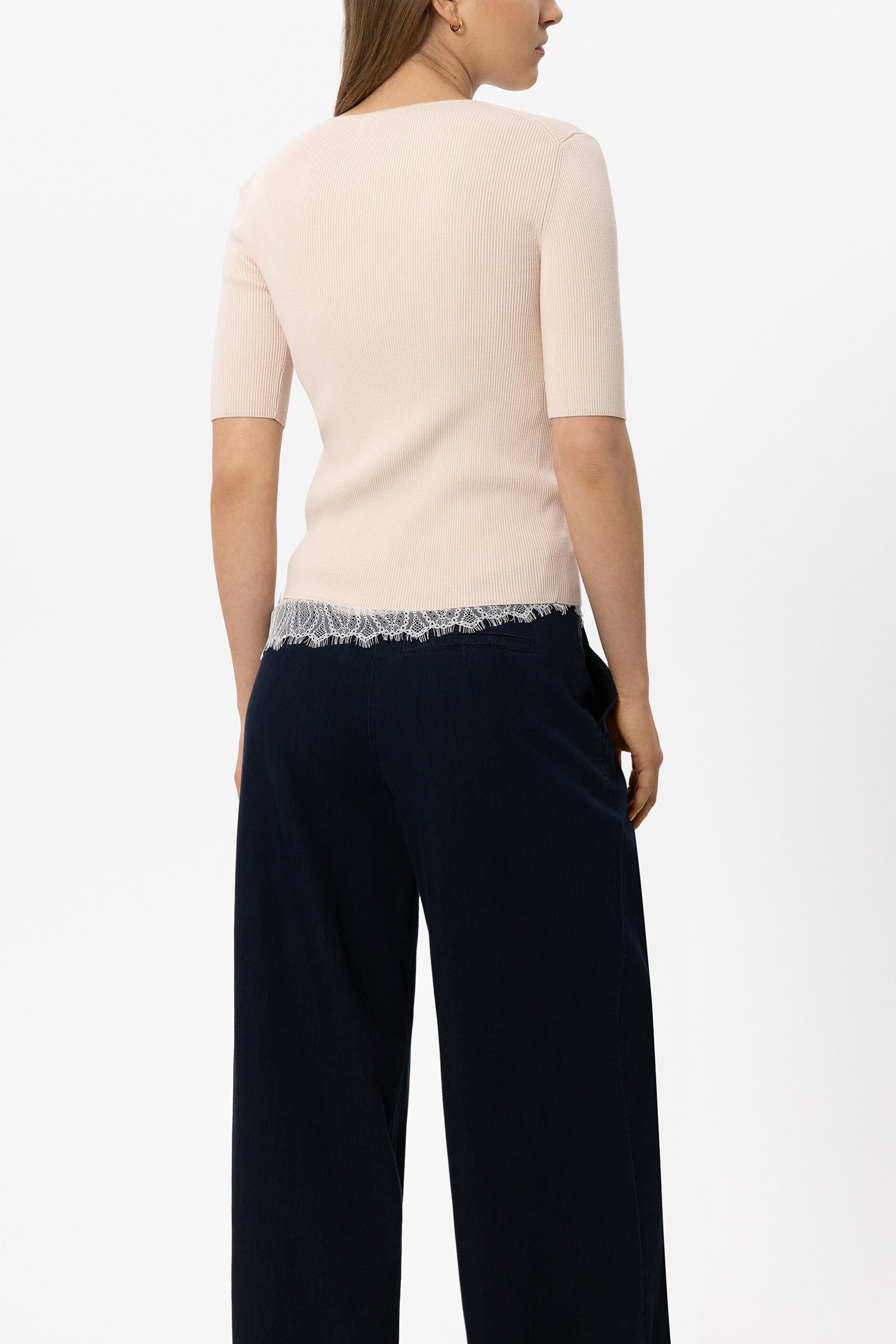 Feinstrick-Pullover - powder - Standard | Model Rück