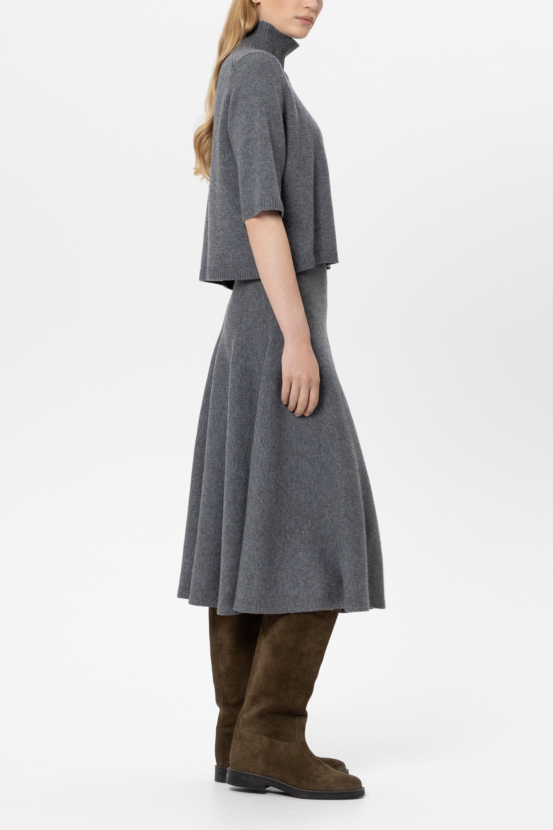 Turtleneck aus Woll-Mix - heather grey - Standard | Model Seite
