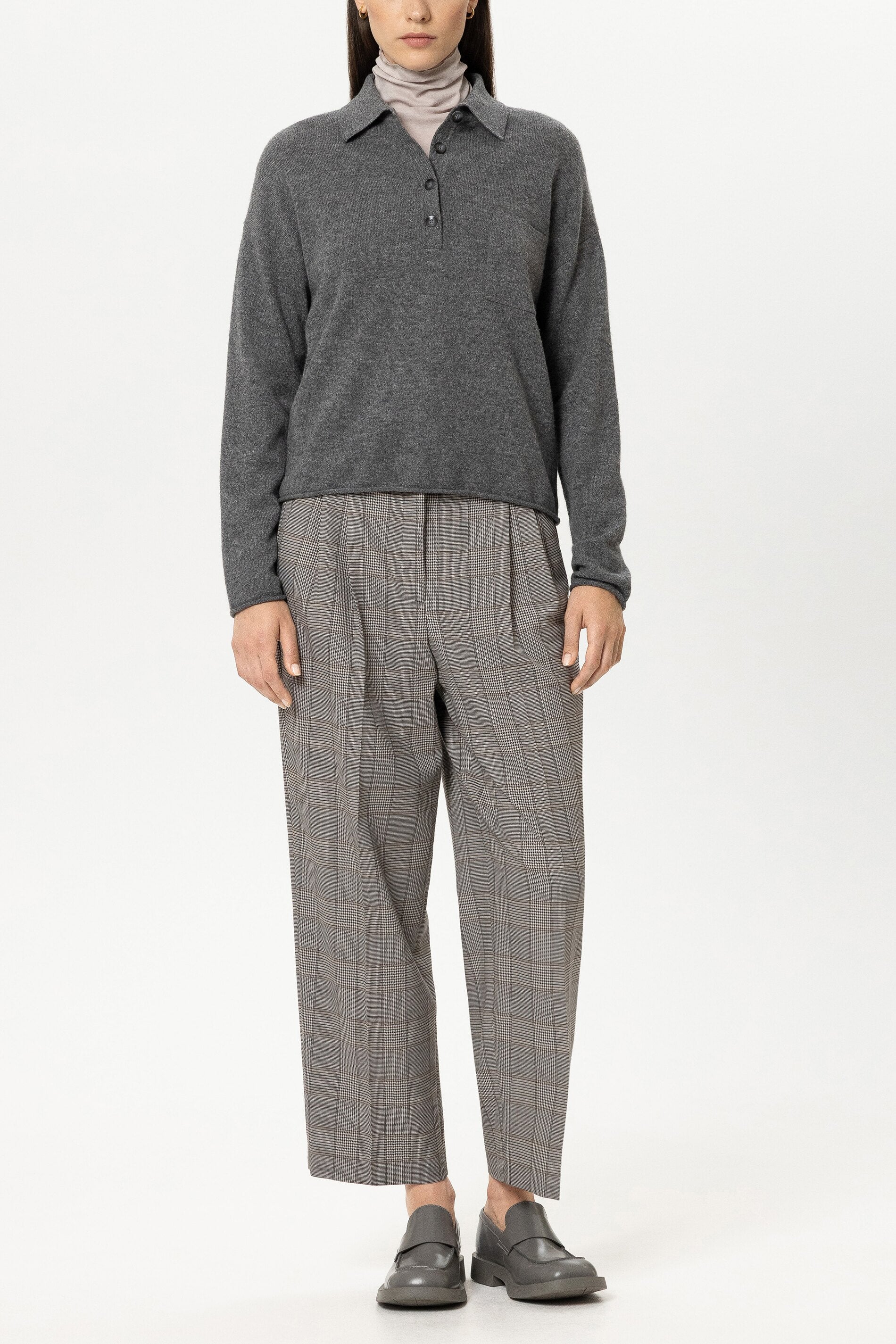 Polo aus Kaschmir-Mix - heather grey - Standard | Model Front