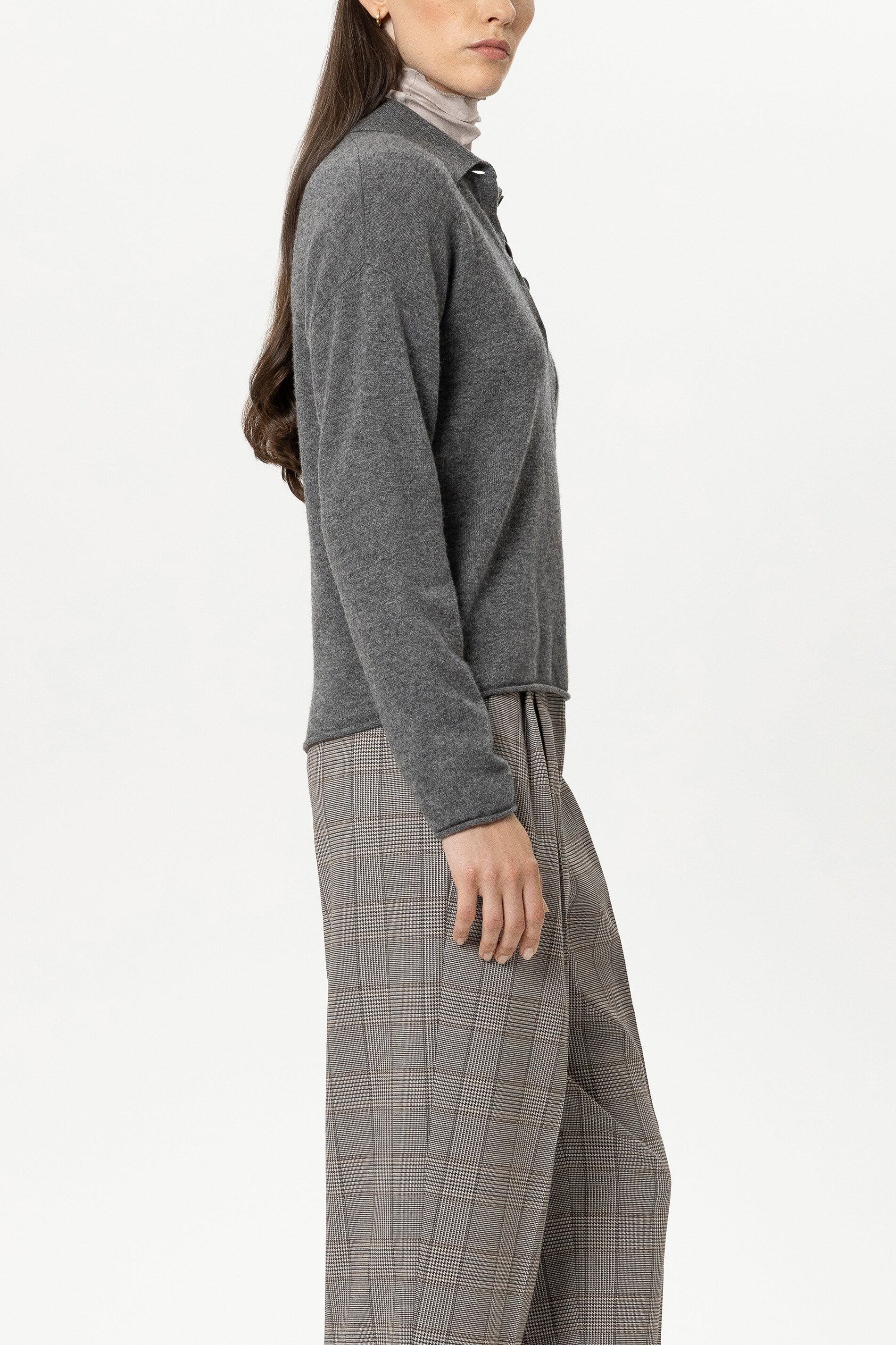 Polo aus Kaschmir-Mix - heather grey - Standard | Model Seite