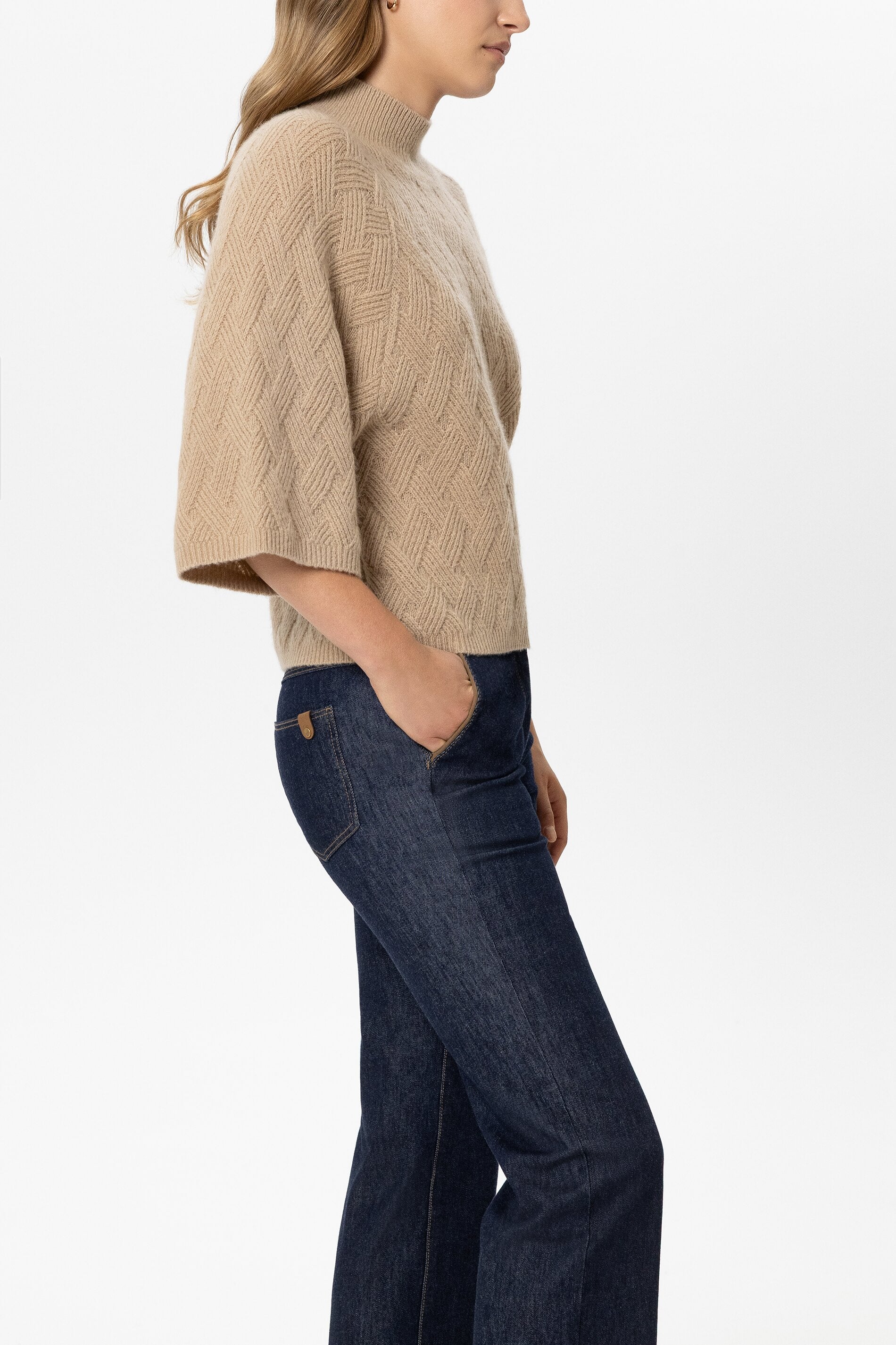 Cape-Pullover aus Kaschmir-Mix - soft caramel - Standard | Model Seite