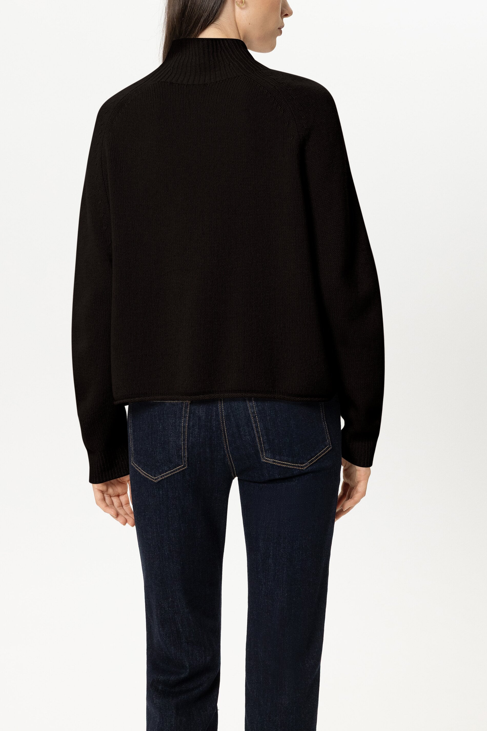 Turtleneck aus Kaschmir-Mix - truffle - Standard | Model Rück