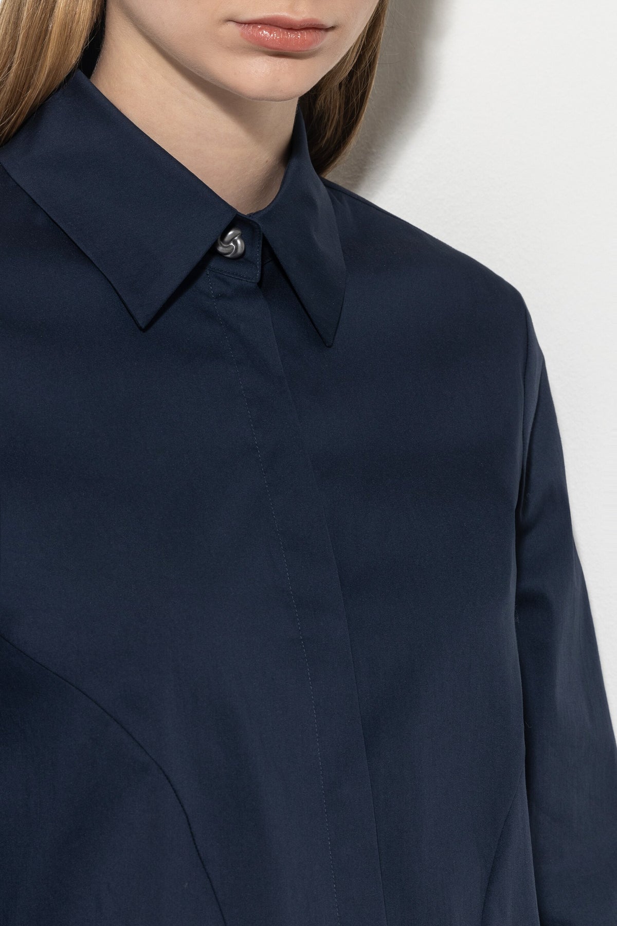 Hemdbluse aus Baumwoll-Mix - midnight blue - Standard | Model Detail