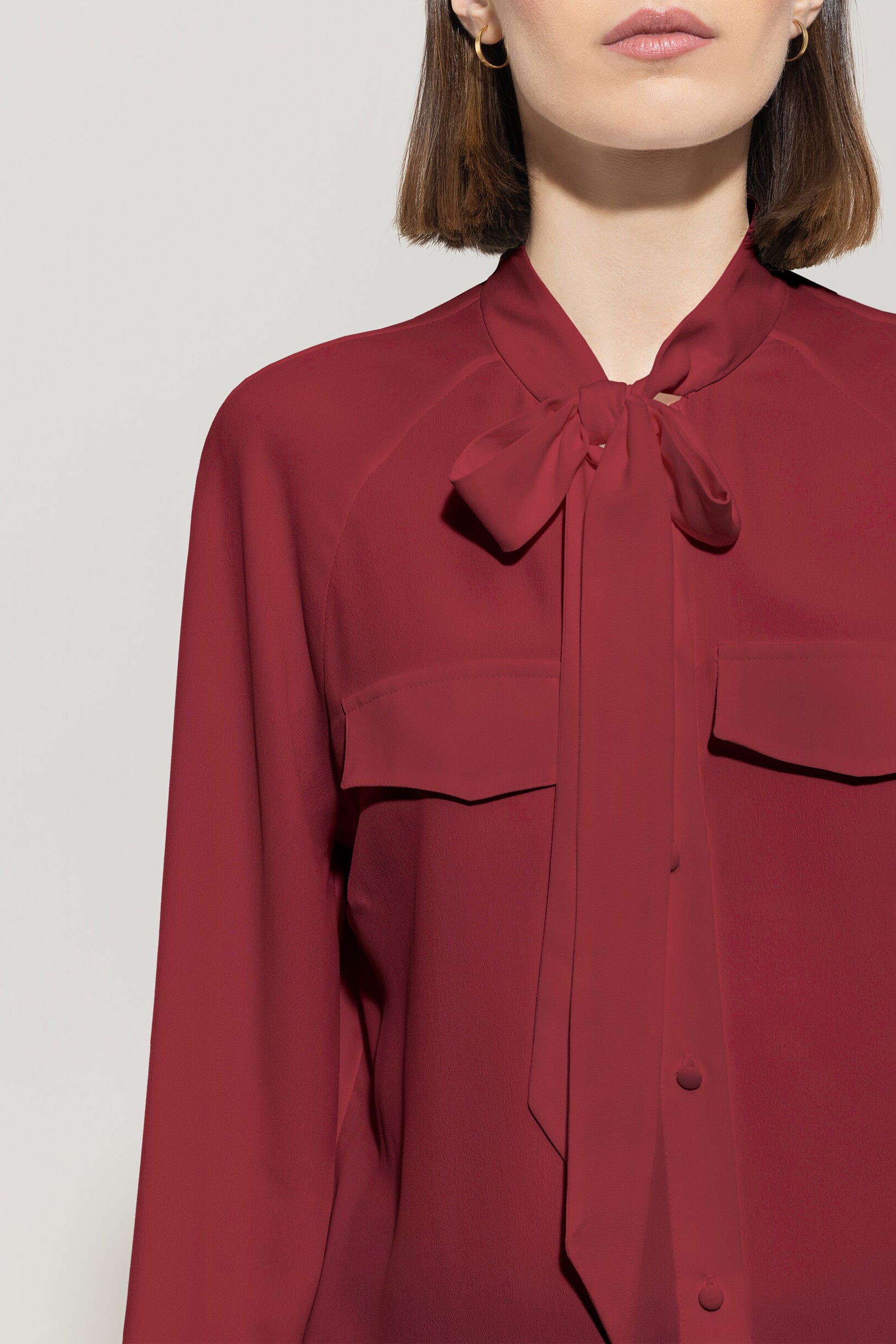 Schluppenbluse aus Seiden-Mix - berry red - Standard | Model Detail