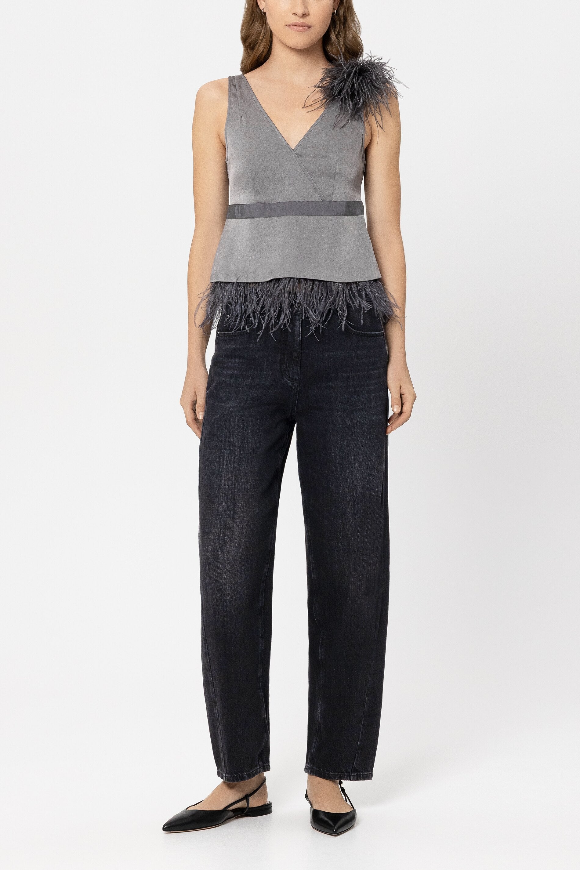 Trägertop mit Feder-Saum - platin - Standard | Model Front