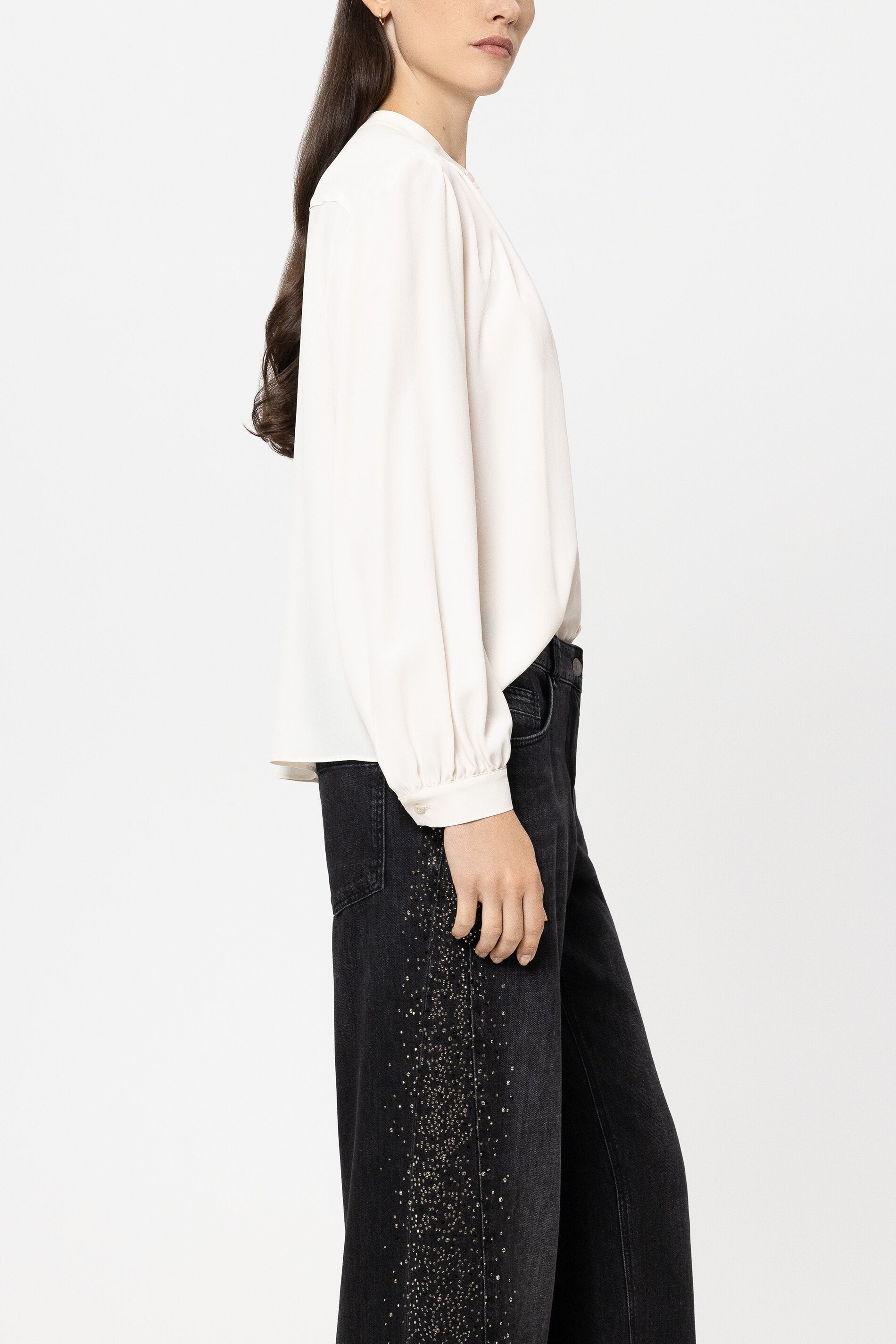 Langarmbluse aus Seiden-Mix - cream - Standard | Model Seite